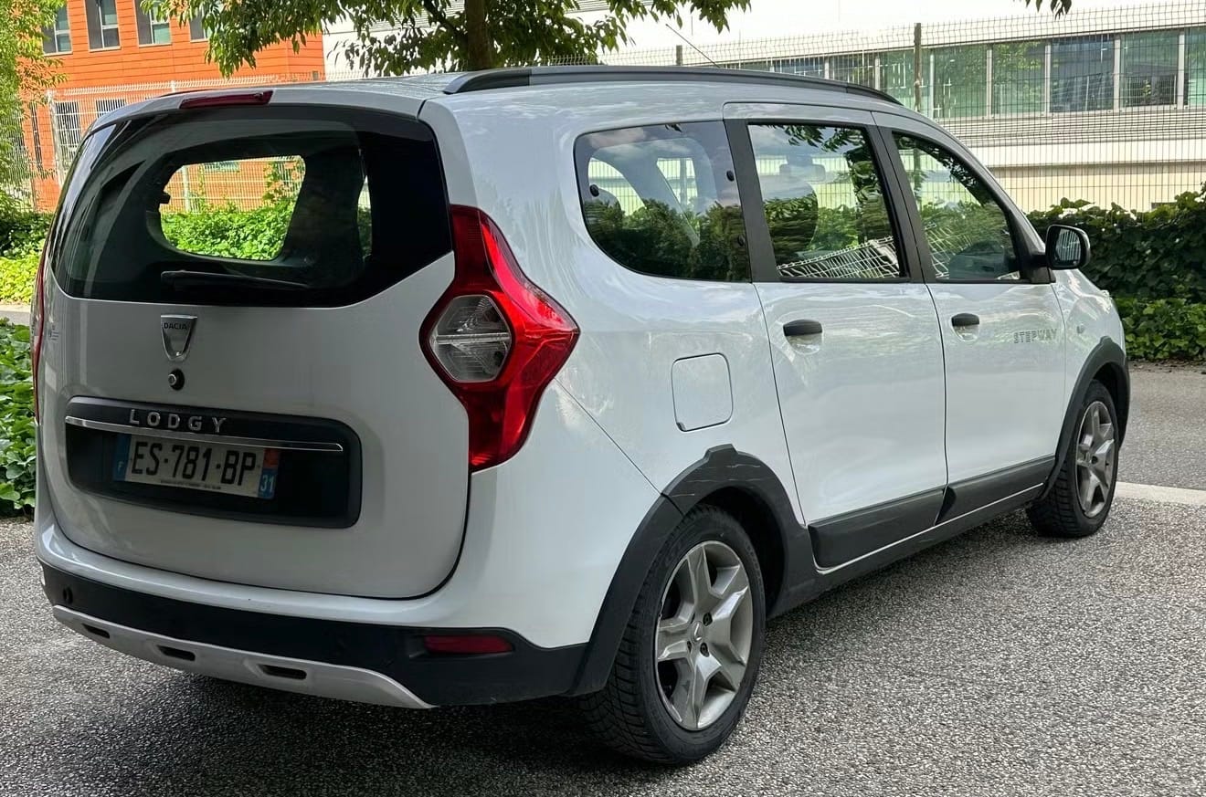 Dacia Lodgy avec GPS
