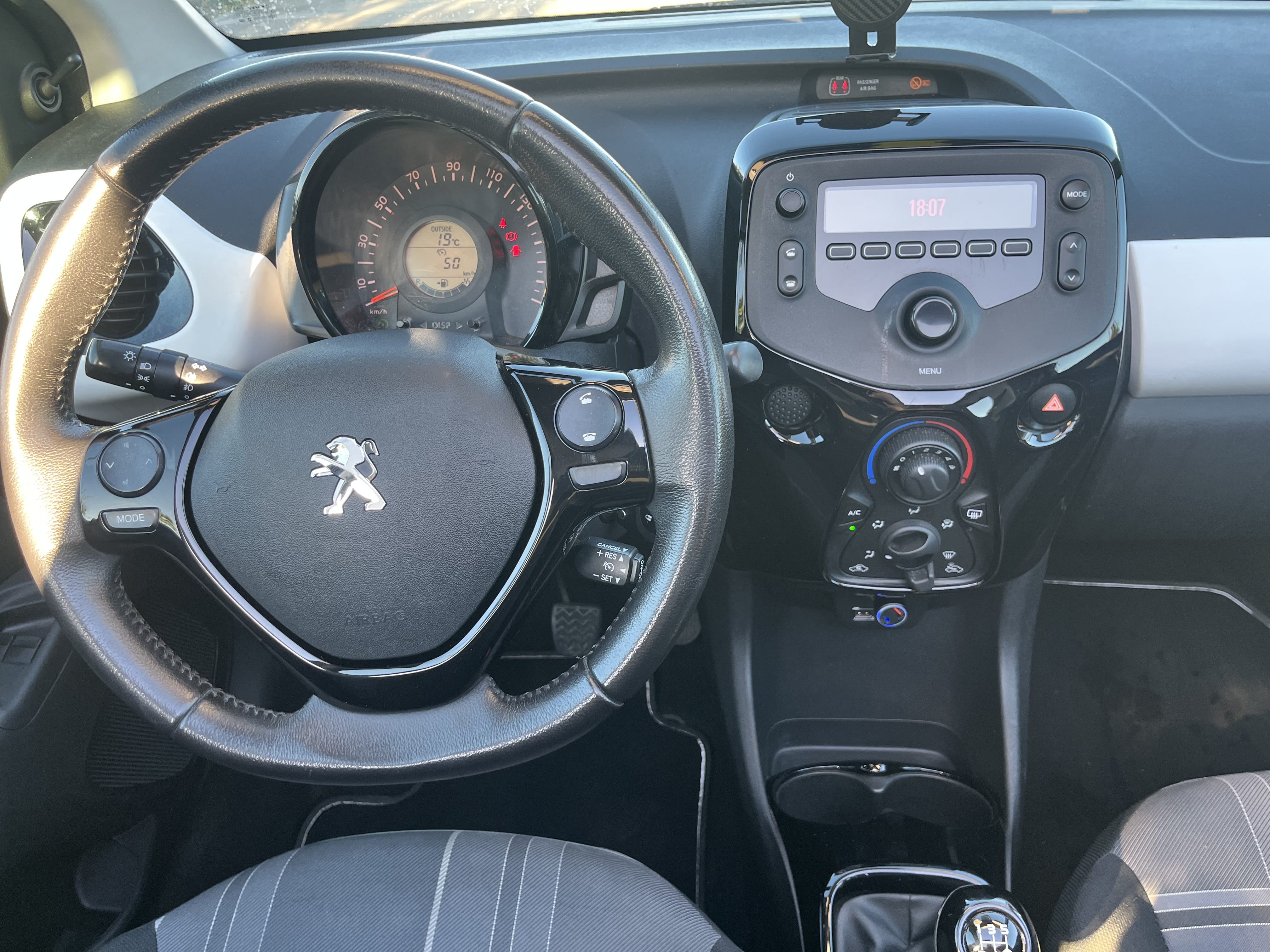 Peugeot 108 1.0 VTI Toit ouvrant