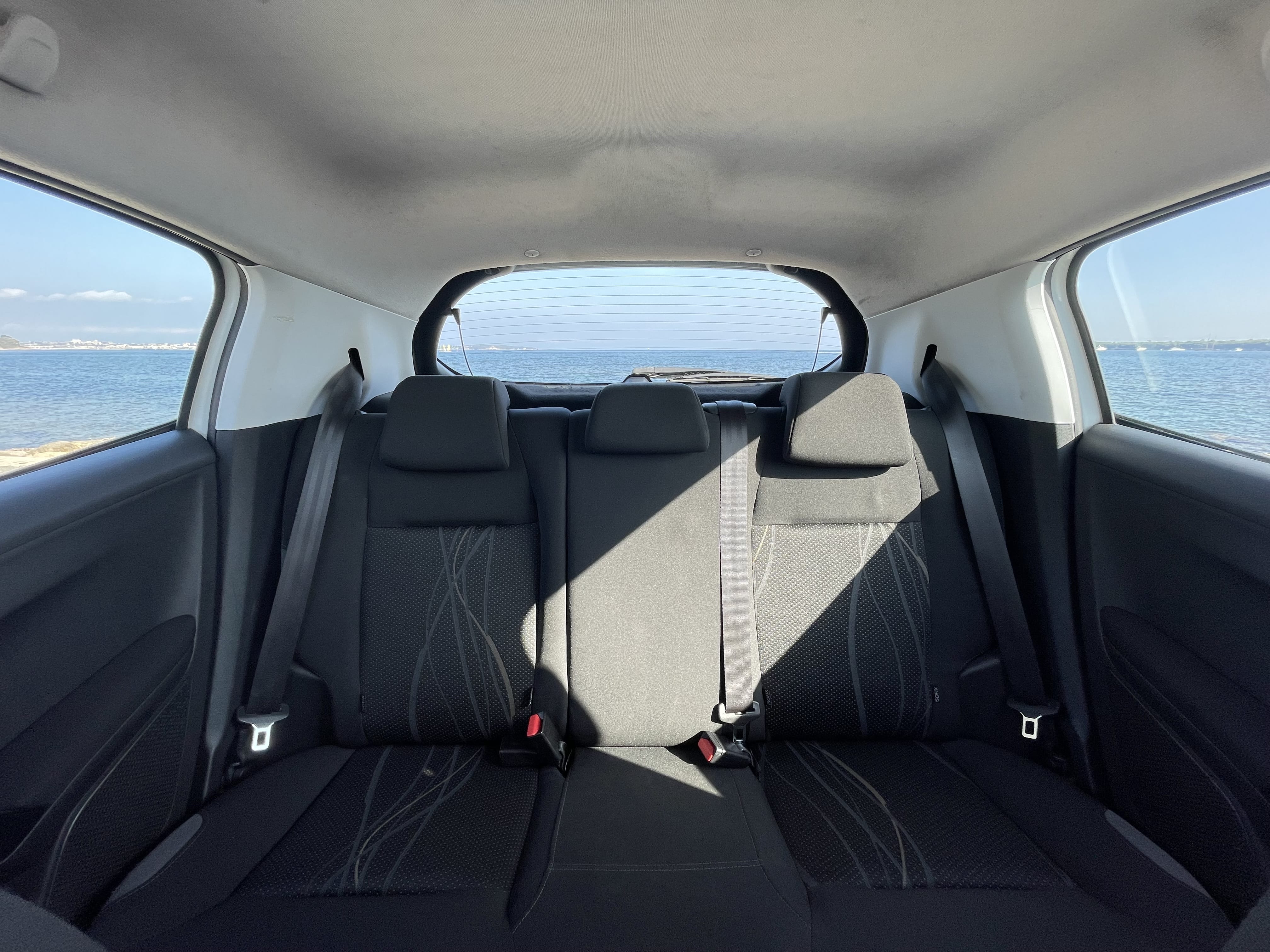 Peugeot 208 avec Entrée audio / iPod