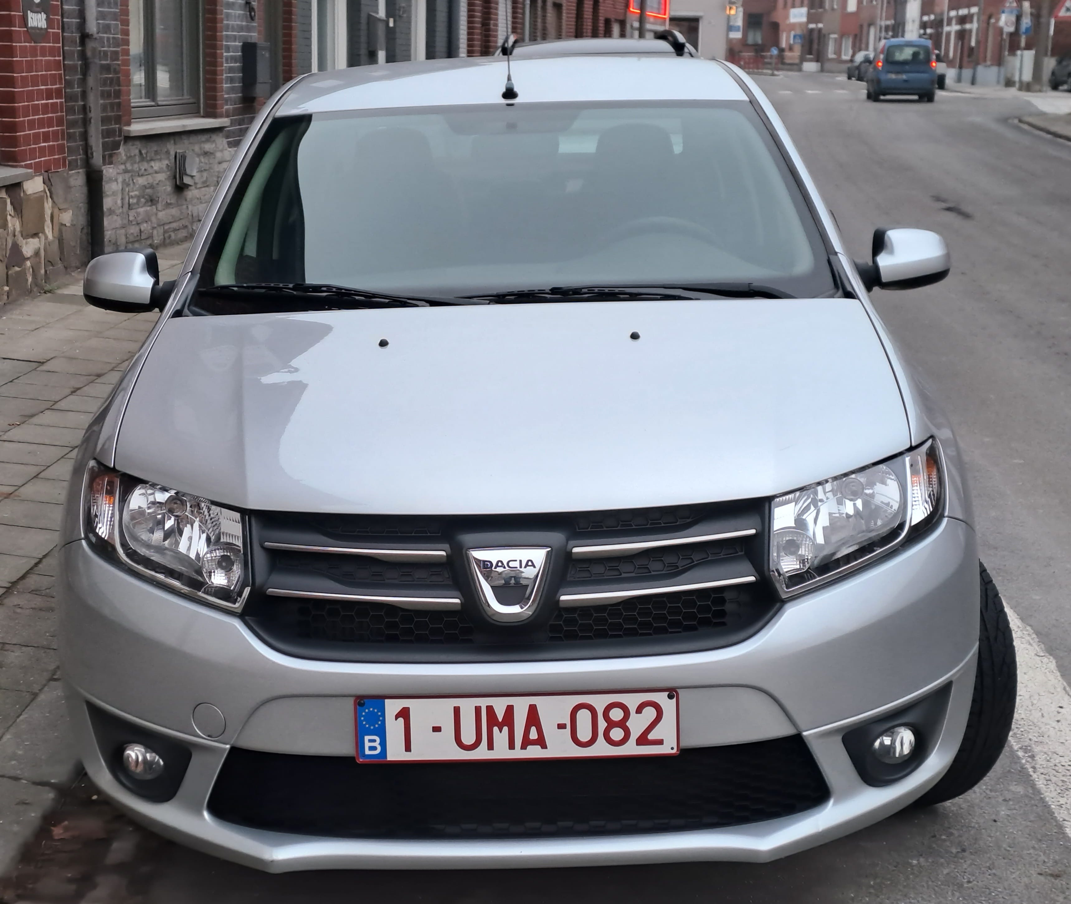 Dacia Logan avec Climatisation