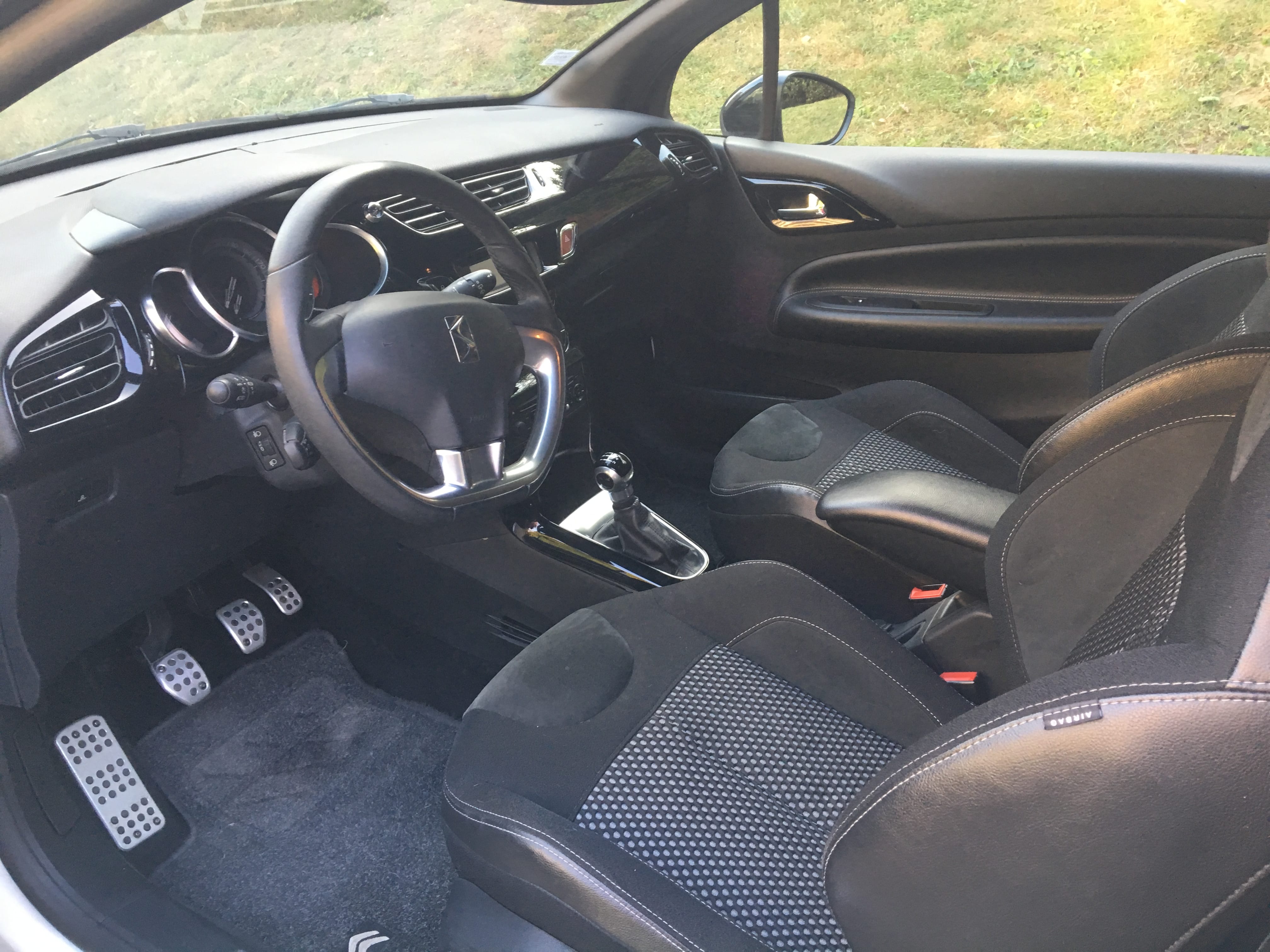 Citroen DS3 avec Entrée audio / iPod