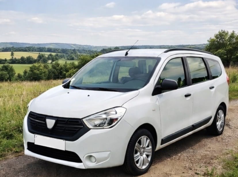 Dacia Lodgy, 2021, Essence 95, 7 places