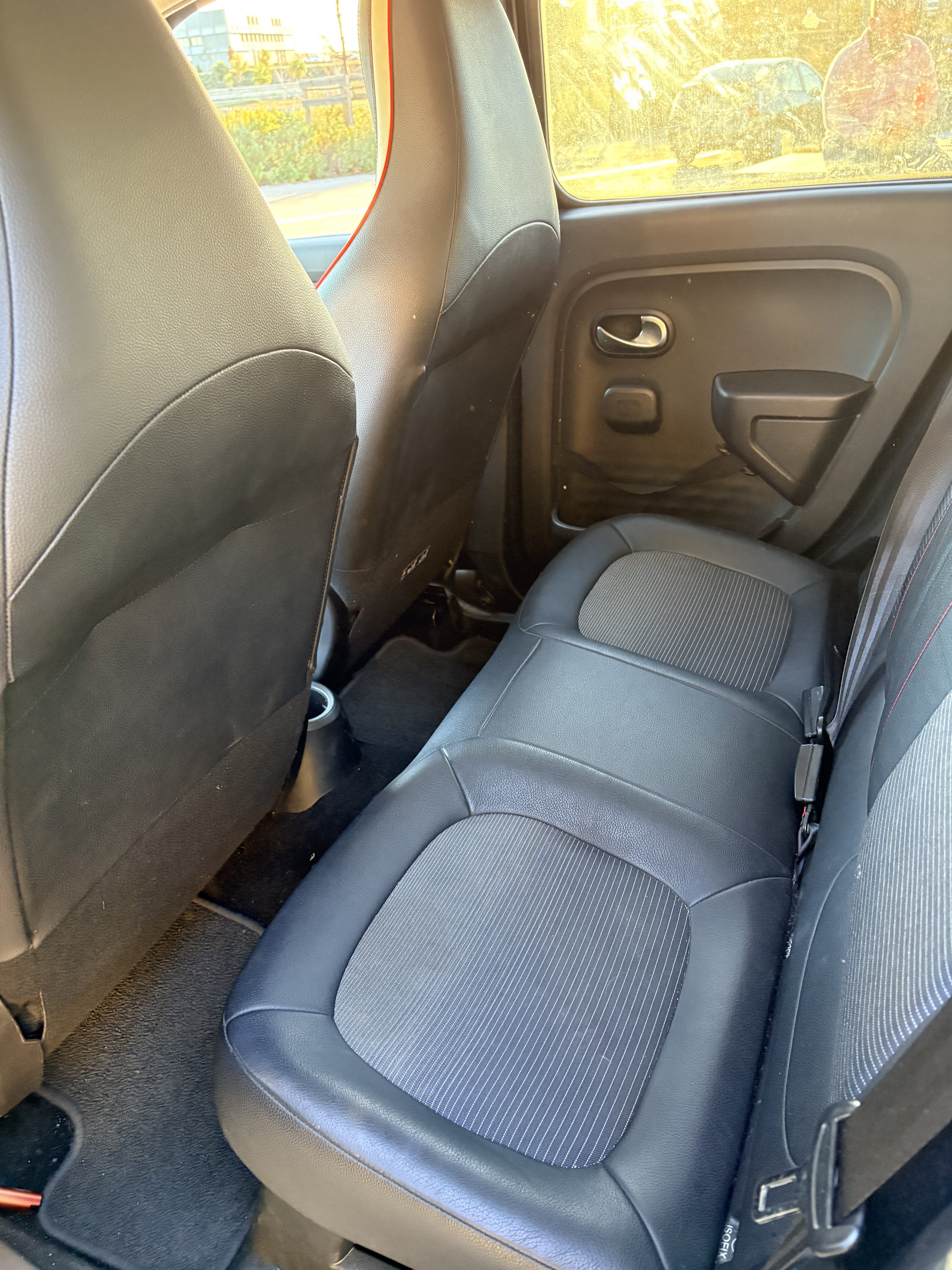 Renault Twingo III Red Night avec Entrée audio / iPod