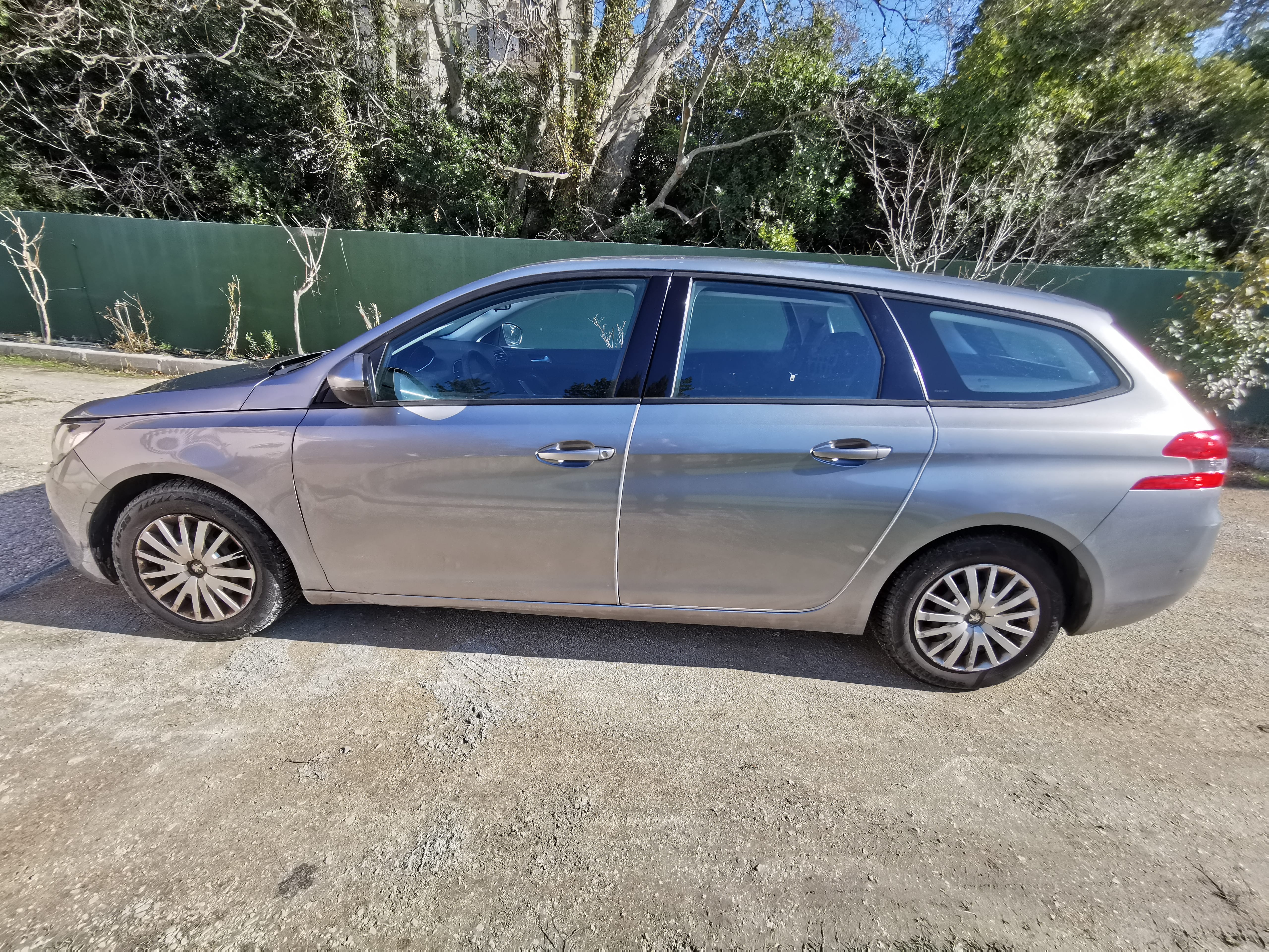 Peugeot 308 SW avec Climatisation