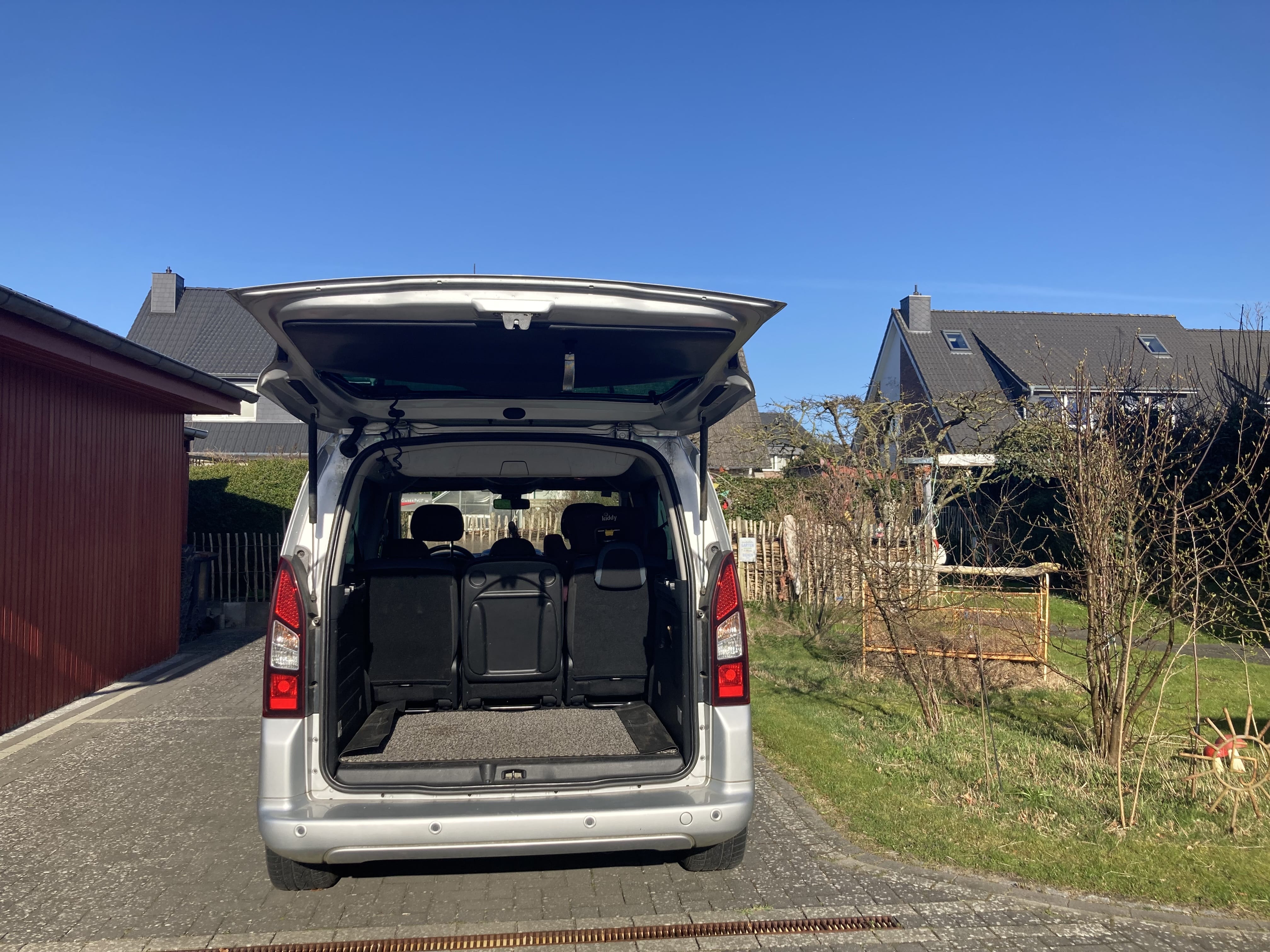 Citroen Berlingo Multispace mit Kindersitz