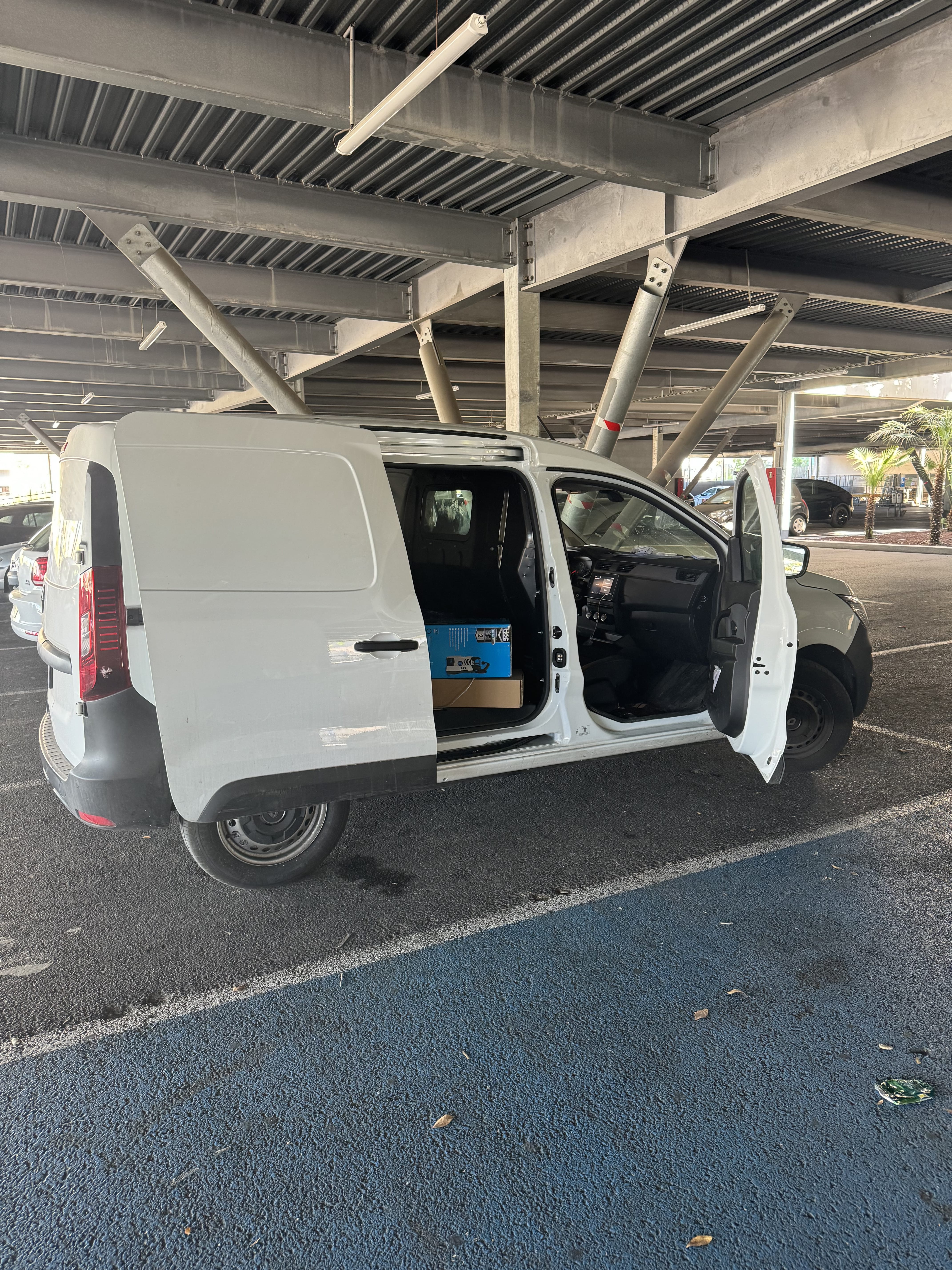Renault Express met Airco