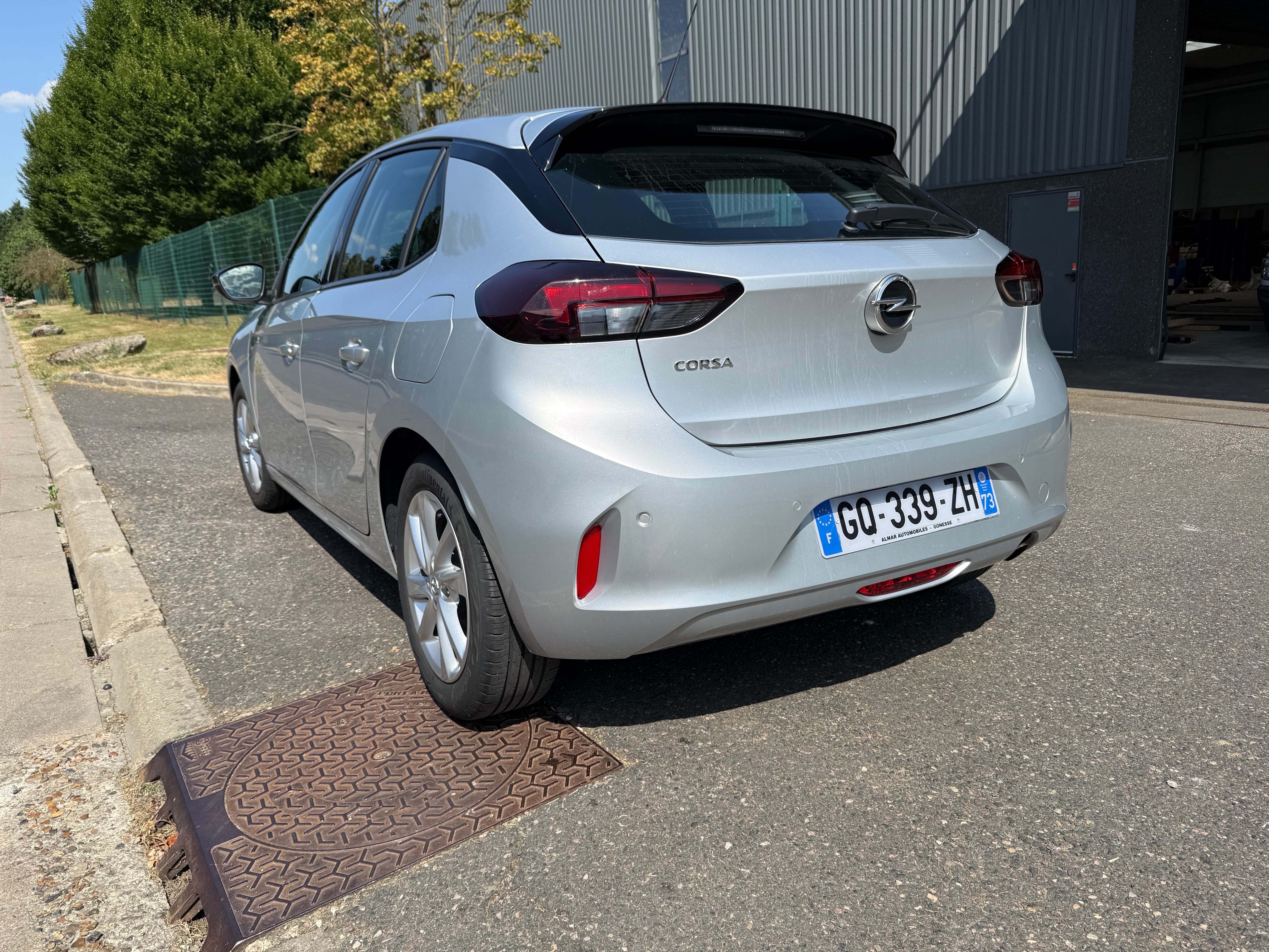 Opel Corsa F avec GPS