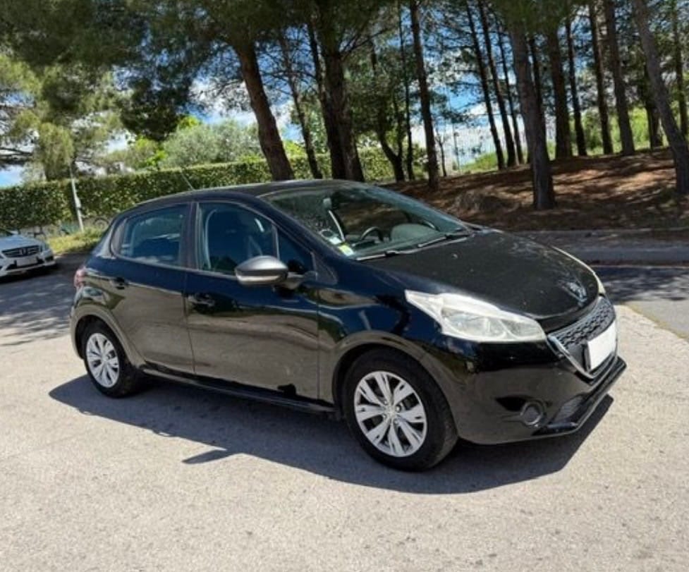 Peugeot 208, 2013, Diesel