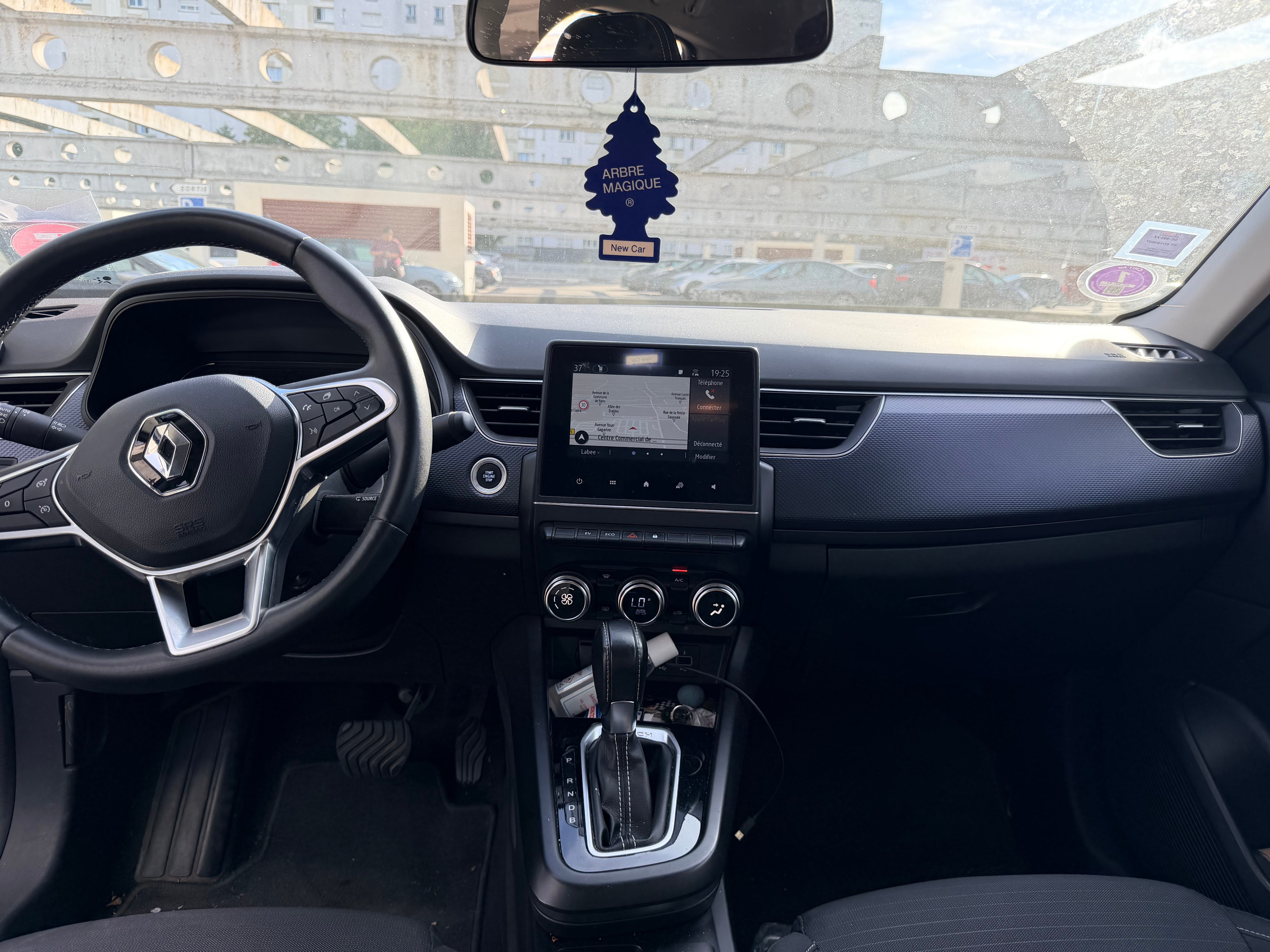 Renault Arkana E-Tech avec GPS