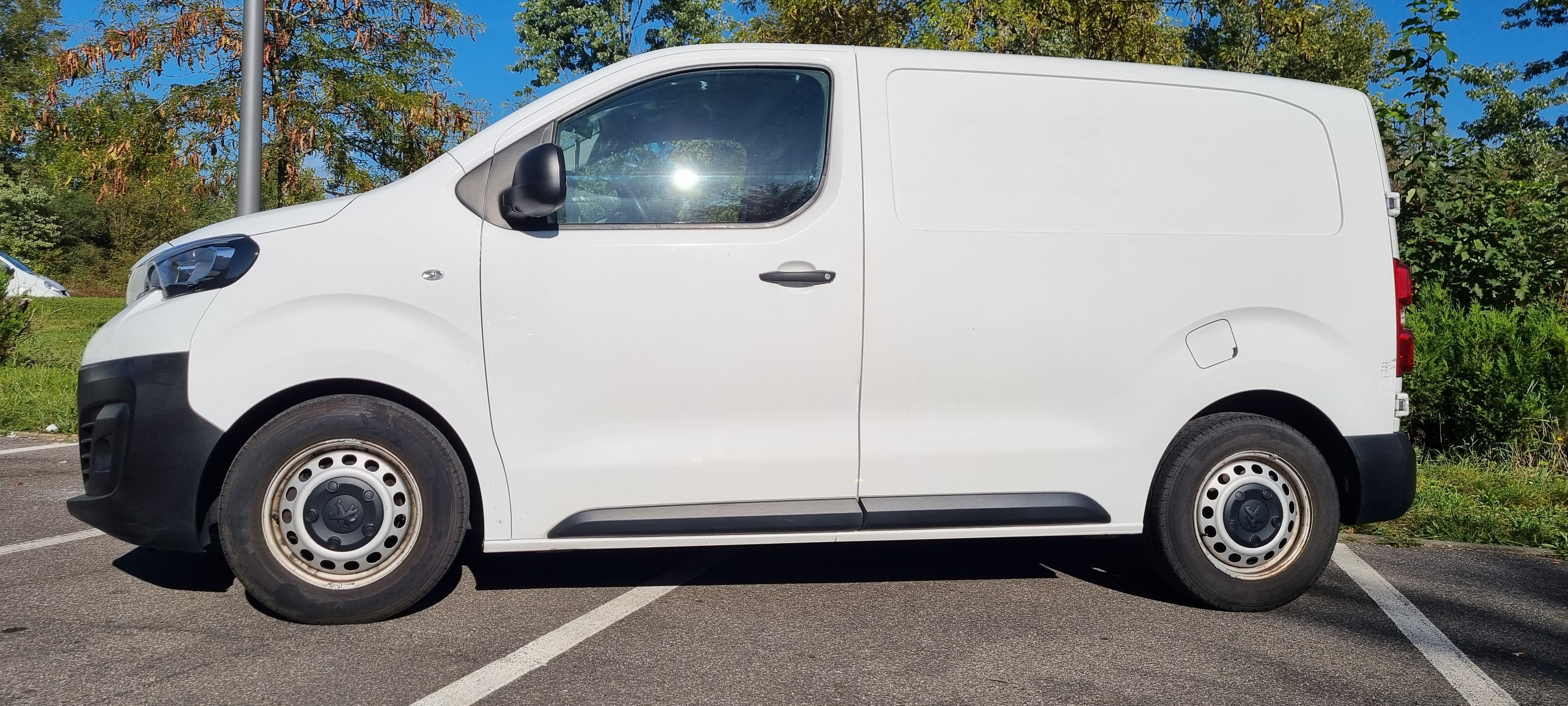 Peugeot Expert Compact 1.6 Hdi 90ch FB-546-PM avec Climatisation