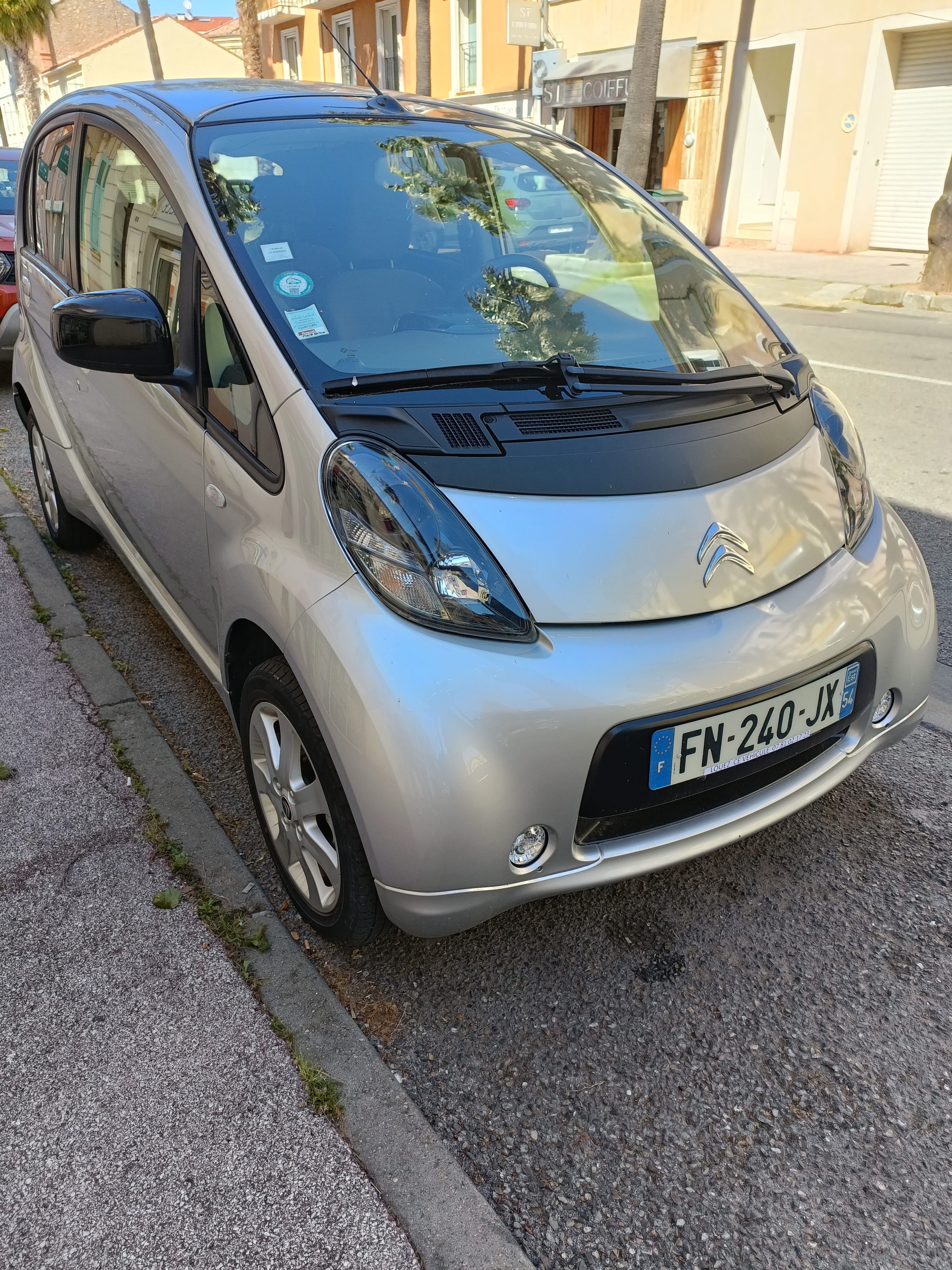 Citroen C-Zero avec Entrée audio / iPod