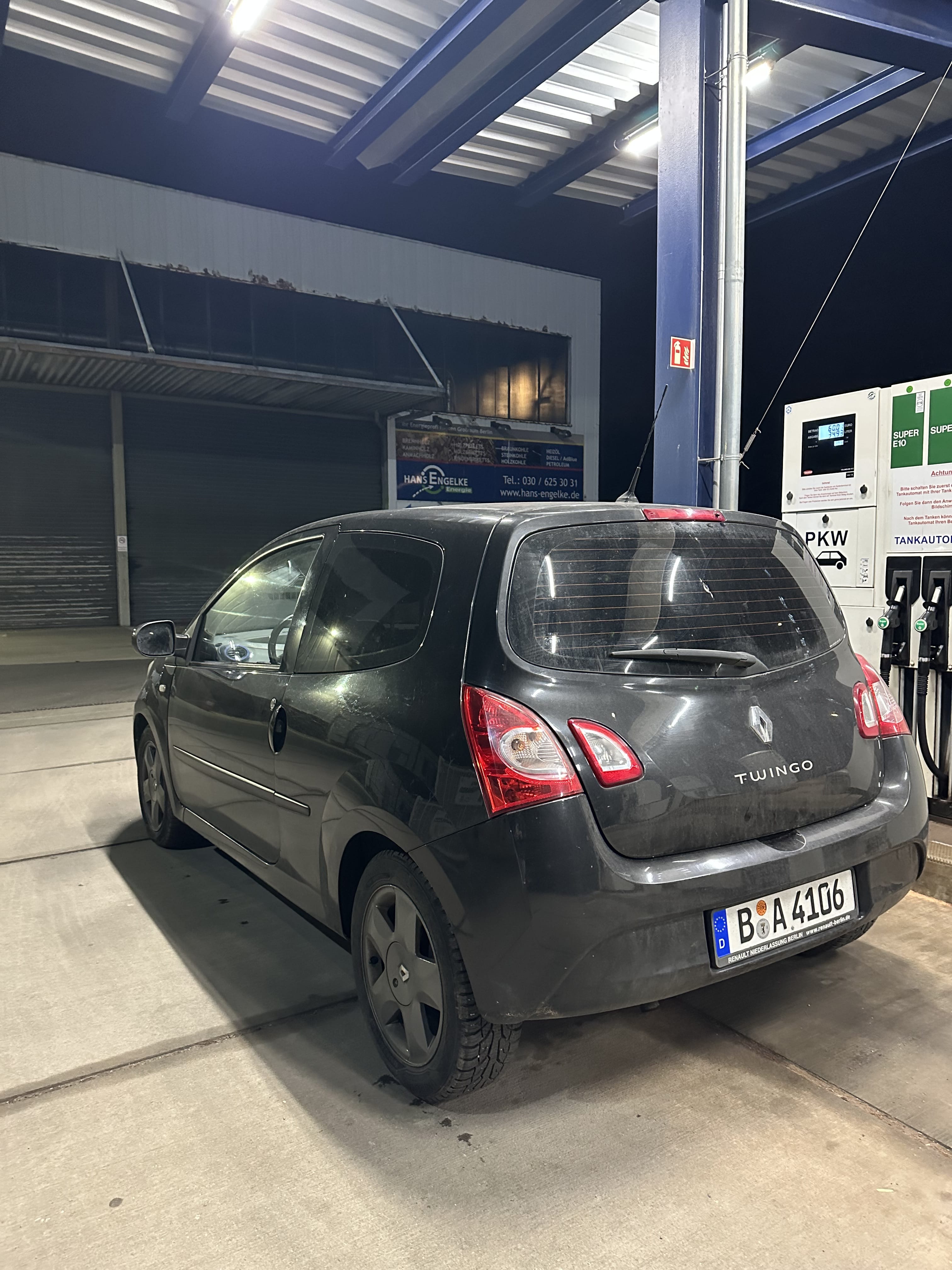 Renault Twingo mit Kindersitz