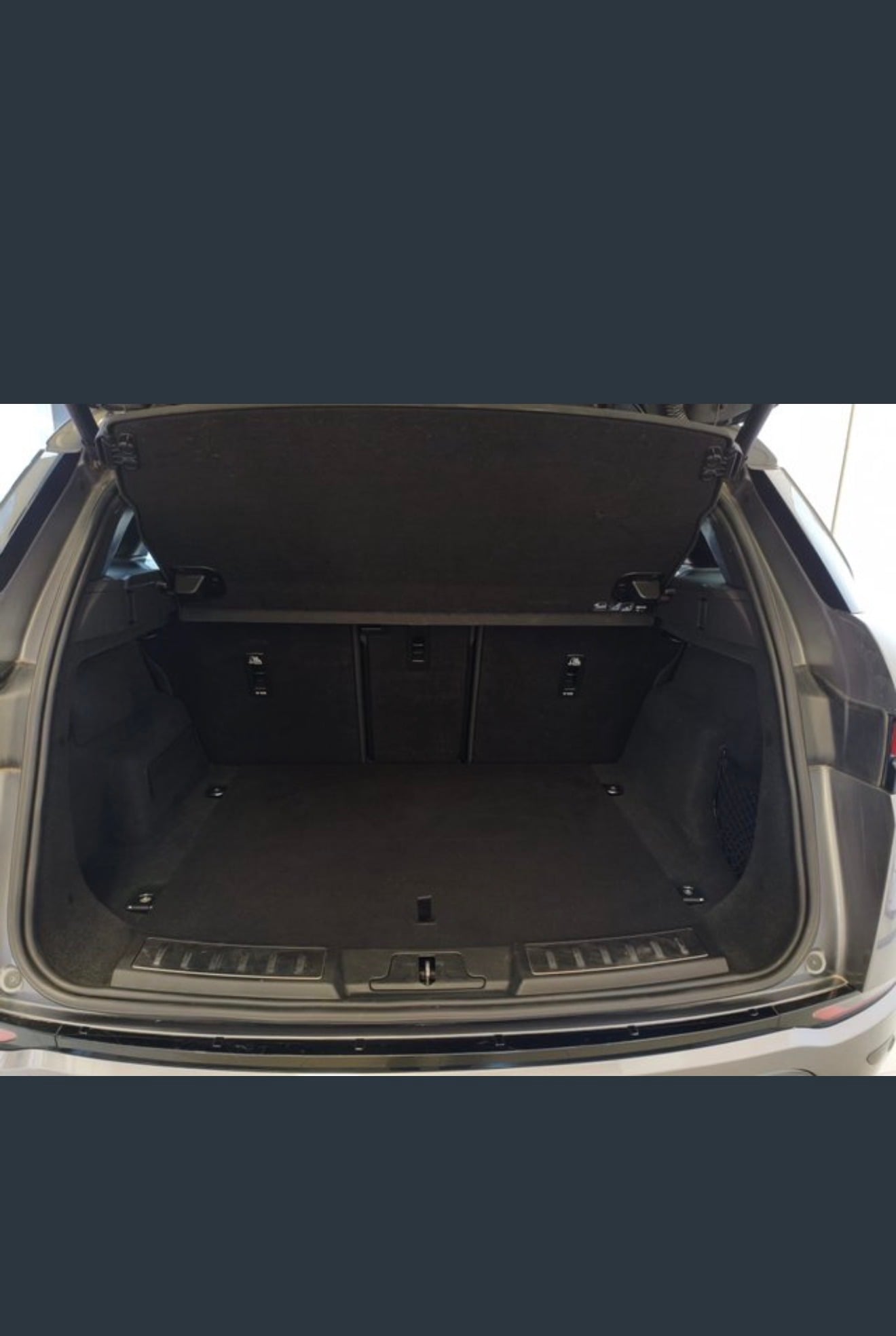 Land-Rover Range Rover Evoque con Silla infantil