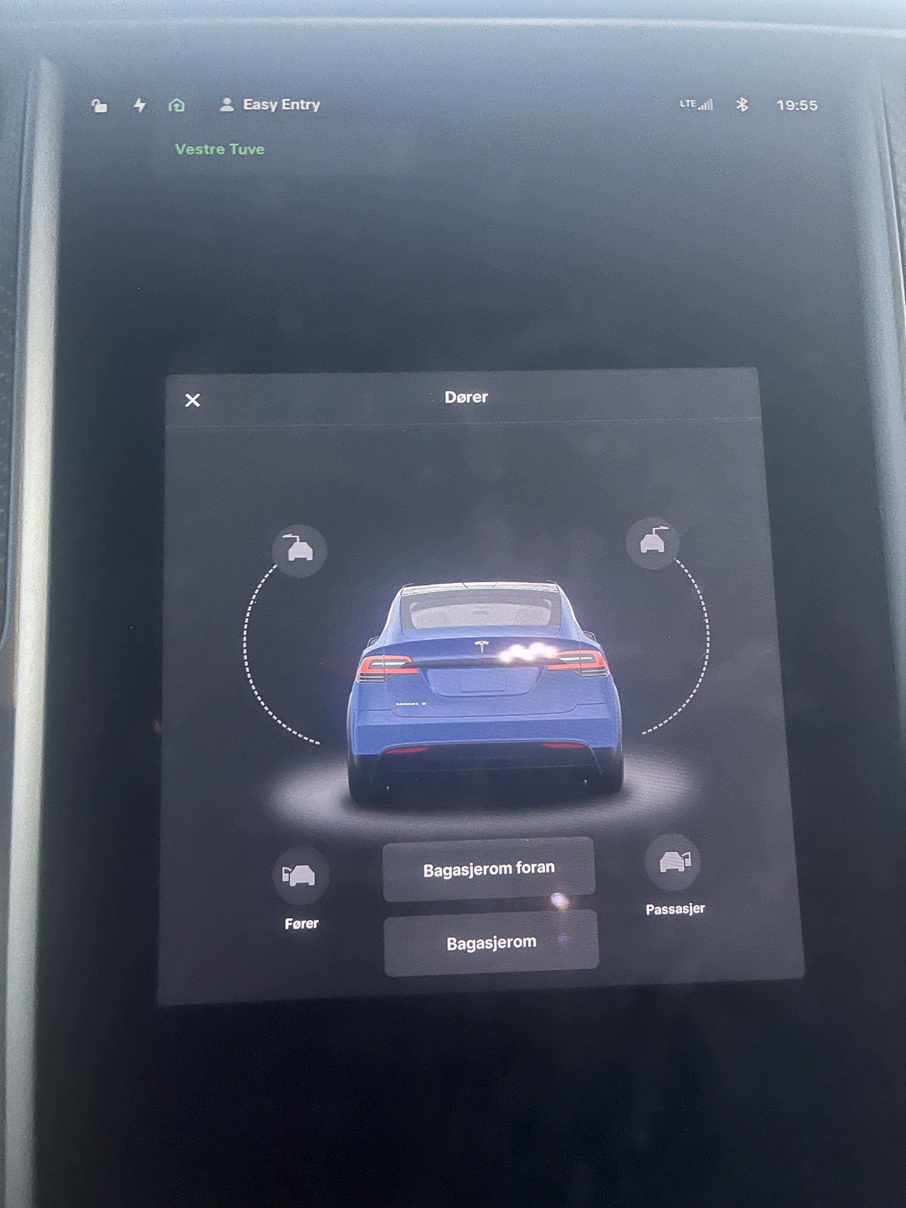 Tesla Model X med Firehjulstrekk