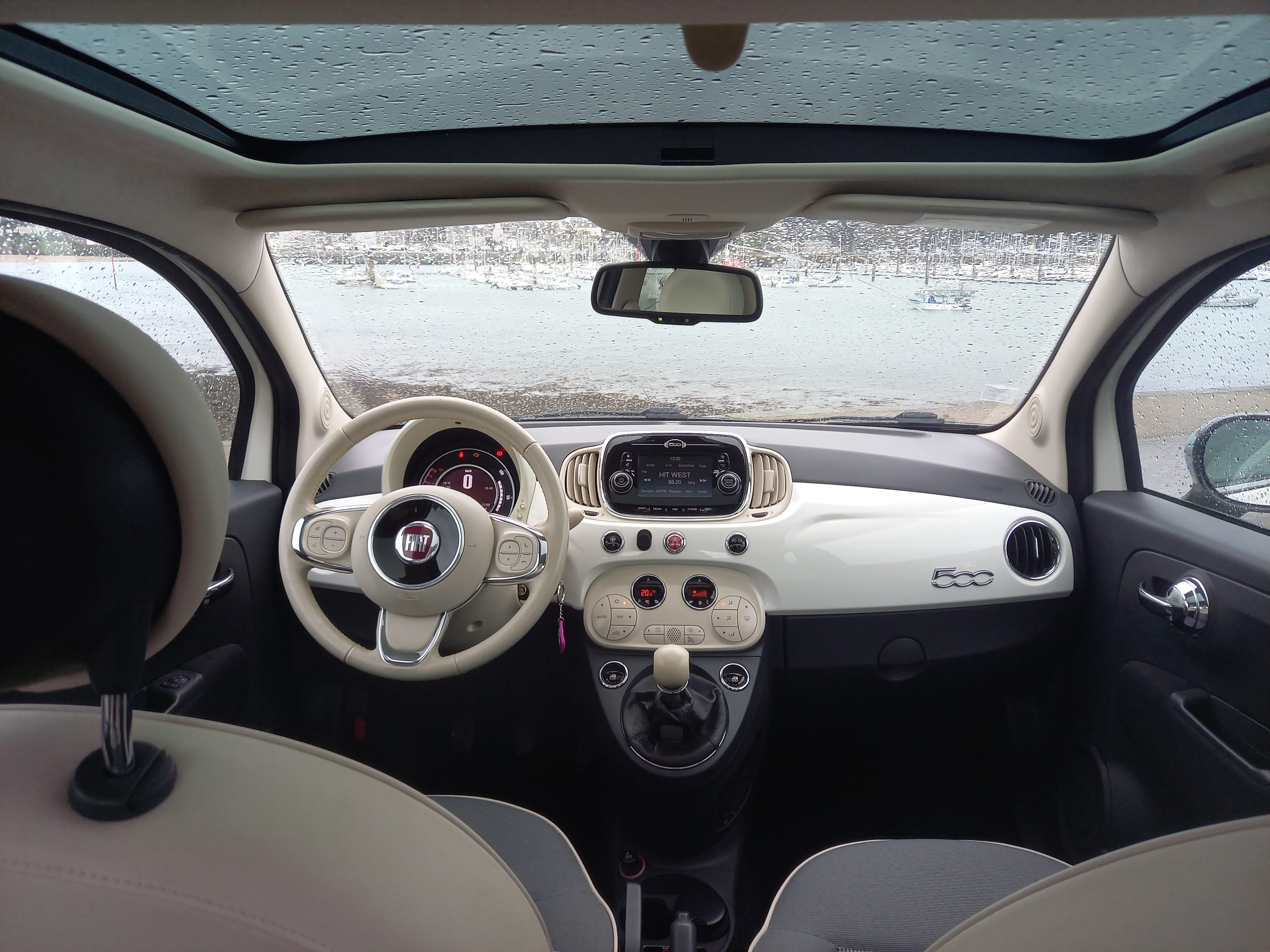 Fiat 500 Lounge Faible km toit panoramique avec Siège bébé