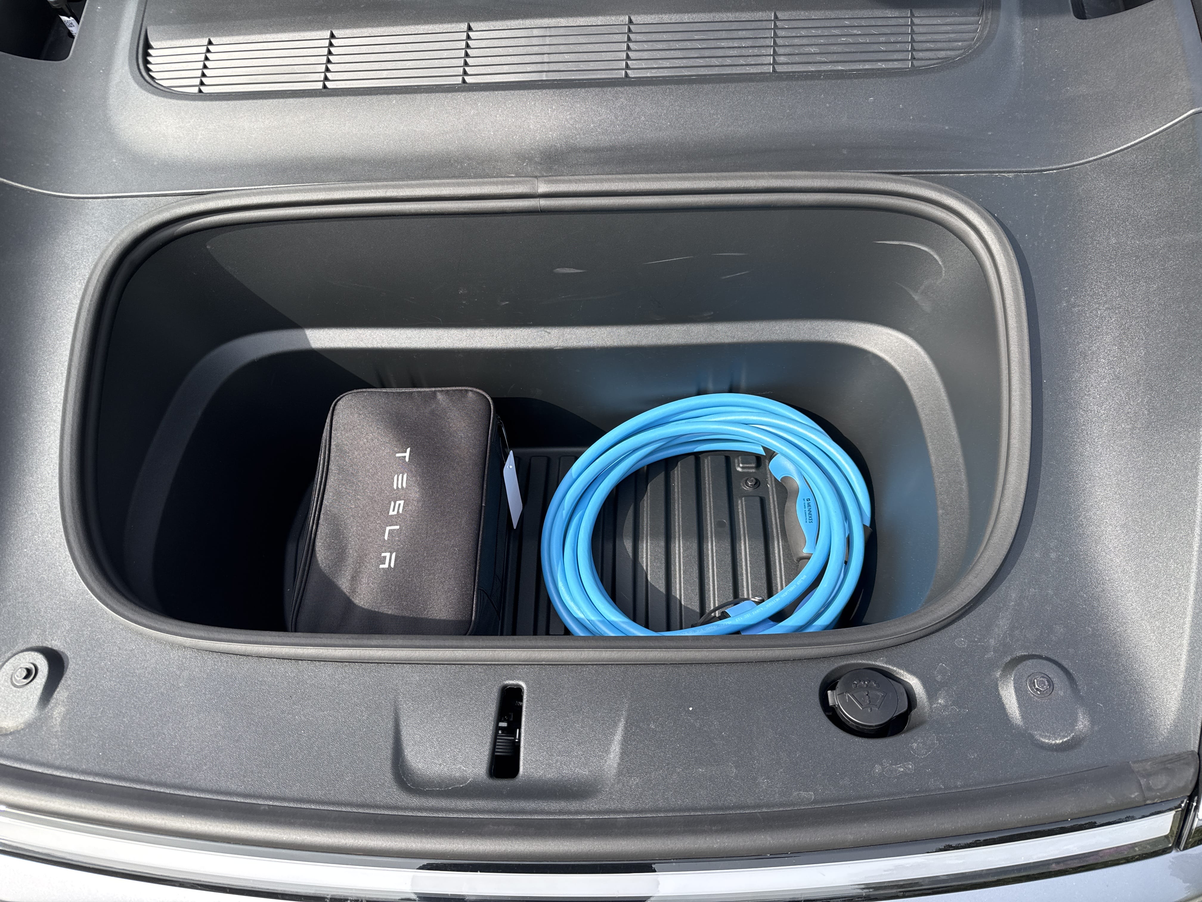 Tesla Model Y Long Range med Firehjulstrekk