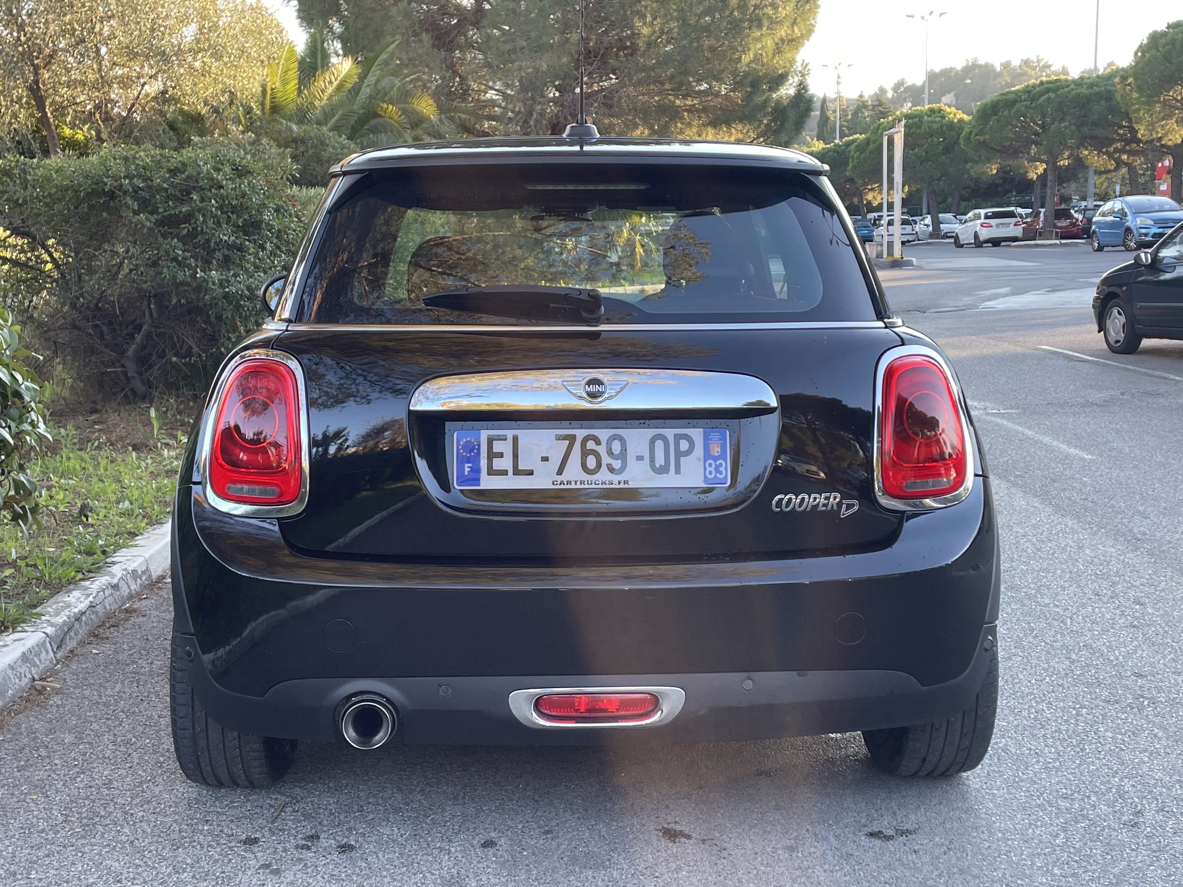 Mini Cooper F56 Toit Ouvrant - Clim - Bluetooth - Hyères avec Port USB