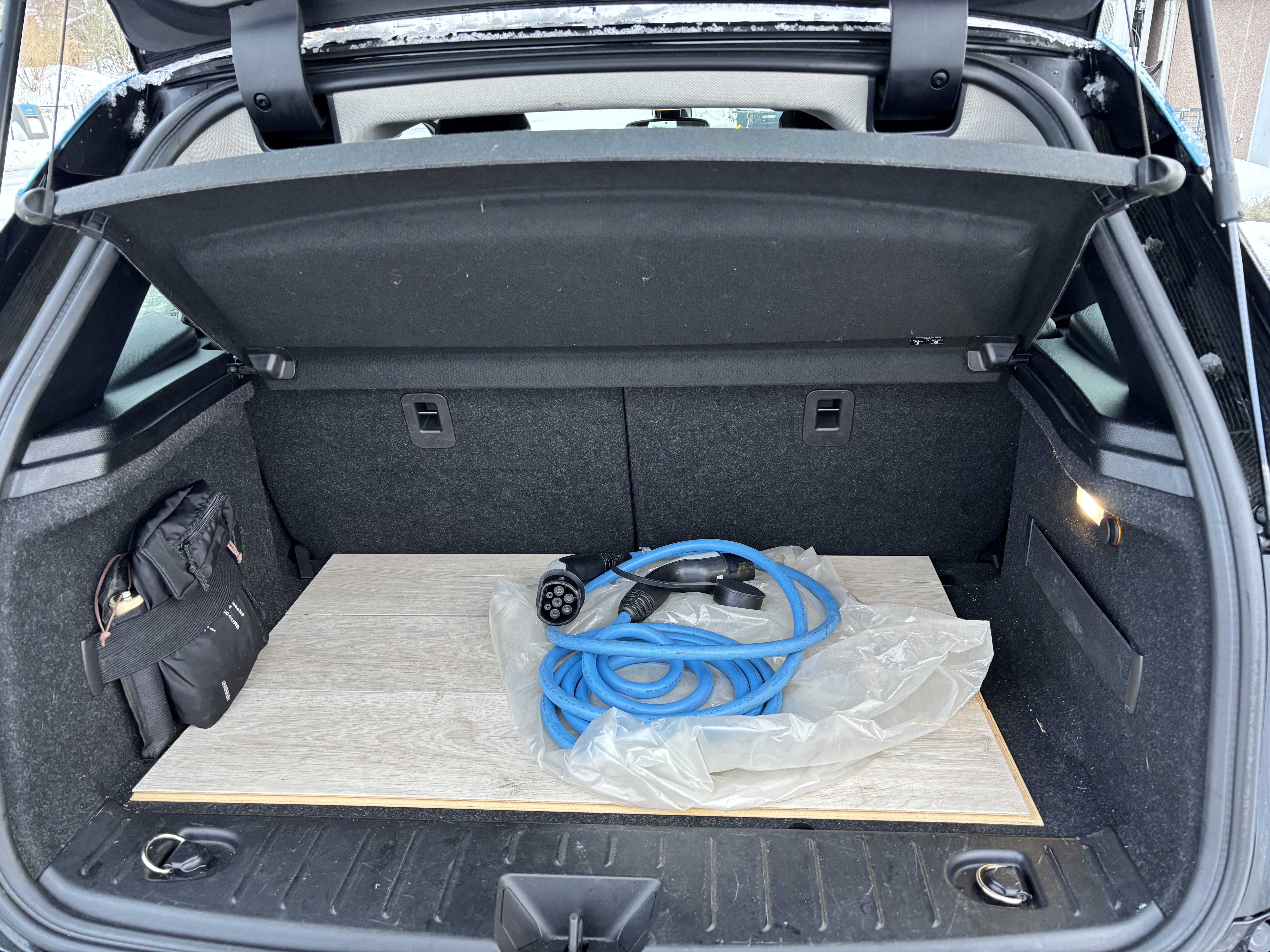 BMW i3 with Baby seat