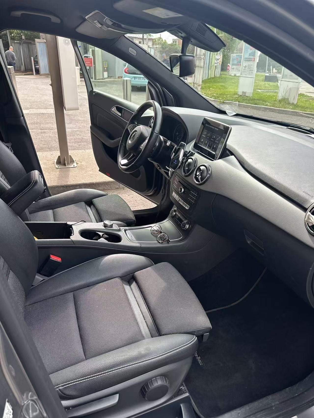 Mercedes-Benz Classe B avec Régulateur de vitesse
