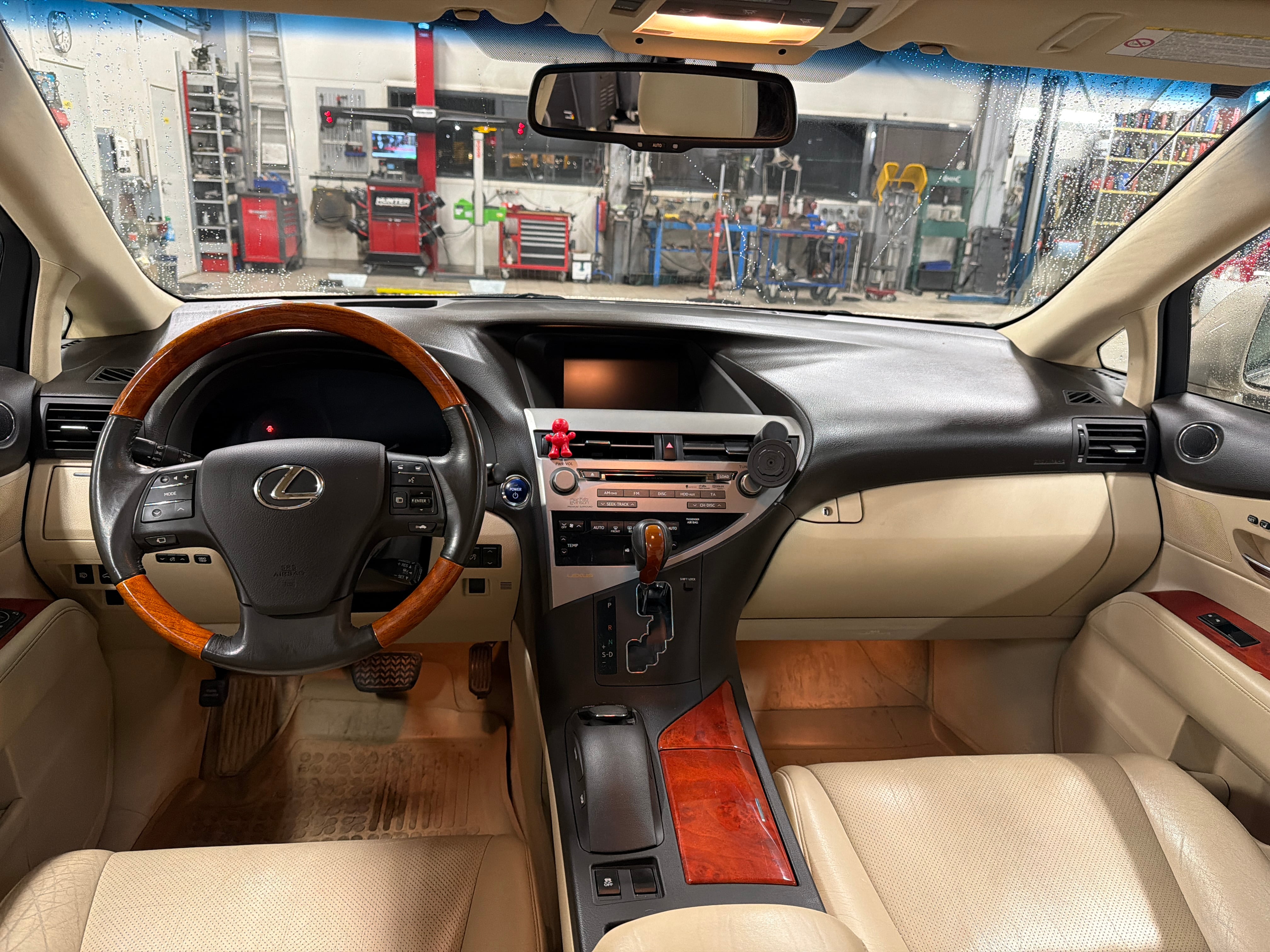 Lexus RX 450h med Vinterdekk
