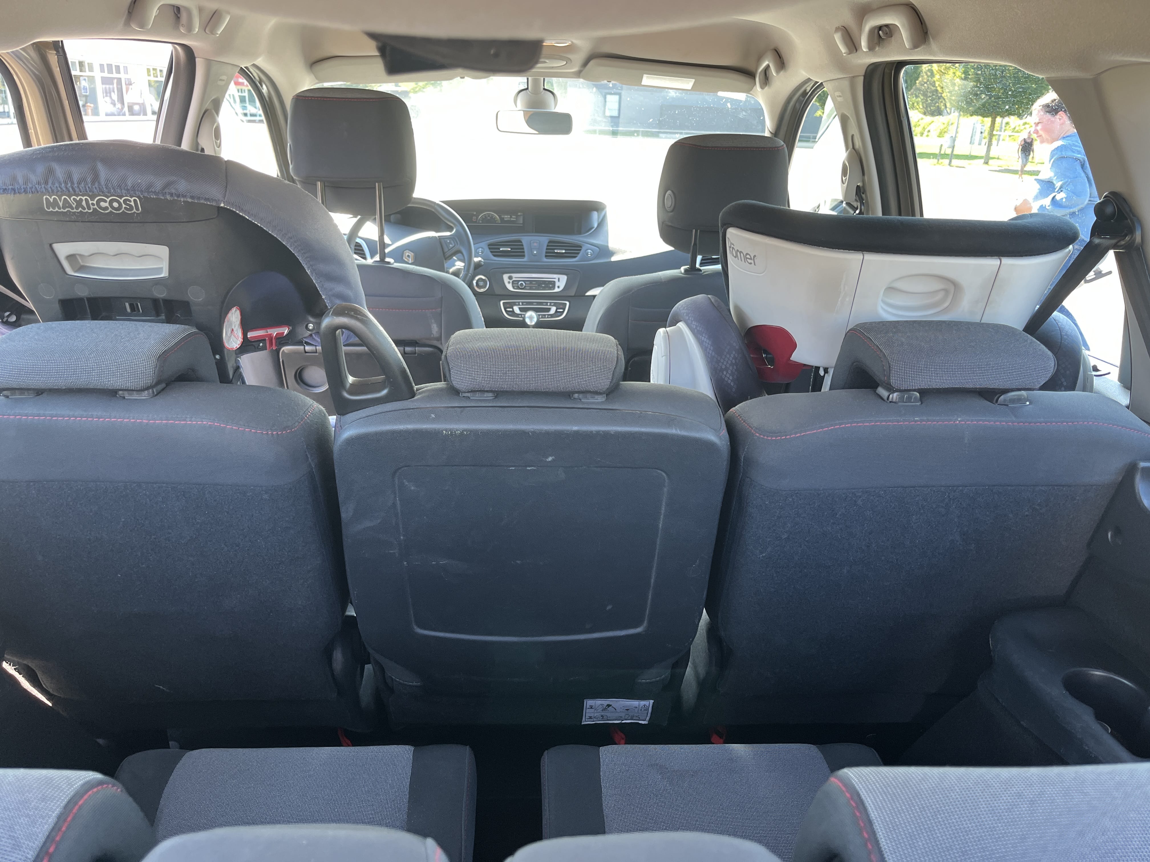 Renault Grand Scenic 1.3 Tce mit Kindersitz
