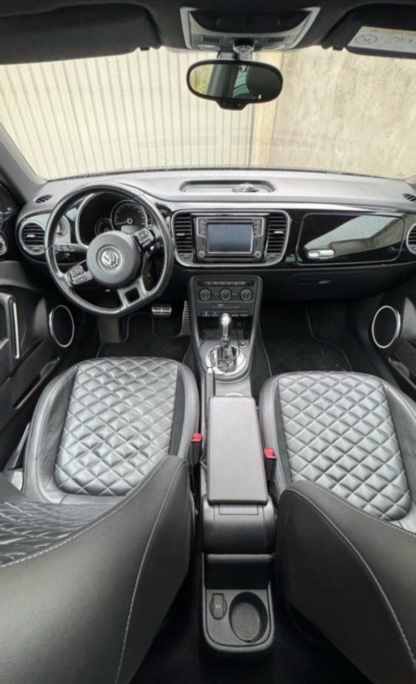 Volkswagen Beetle 2.0 TSI 220 CH avec GPS