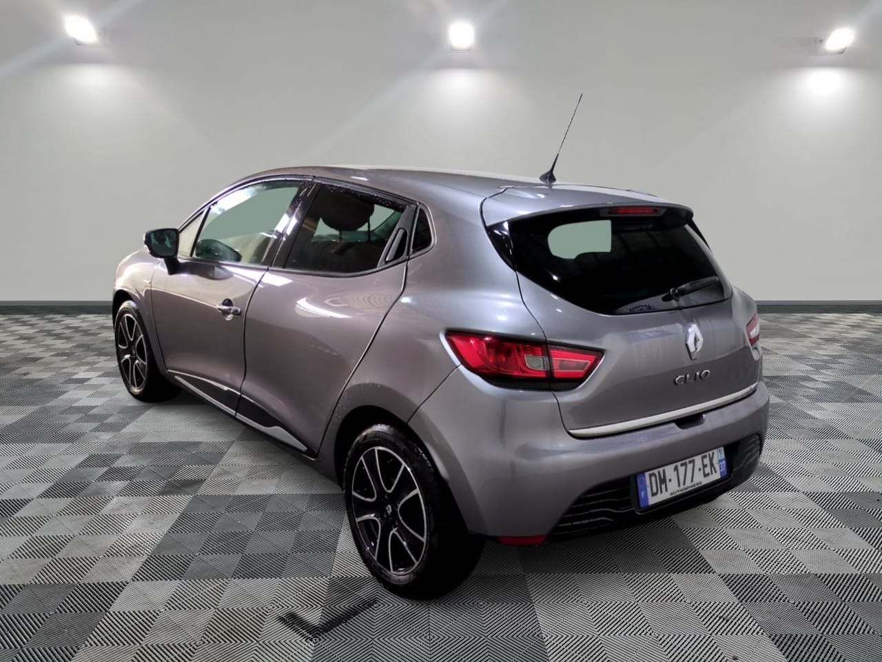 Renault Clio 1.2 avec GPS