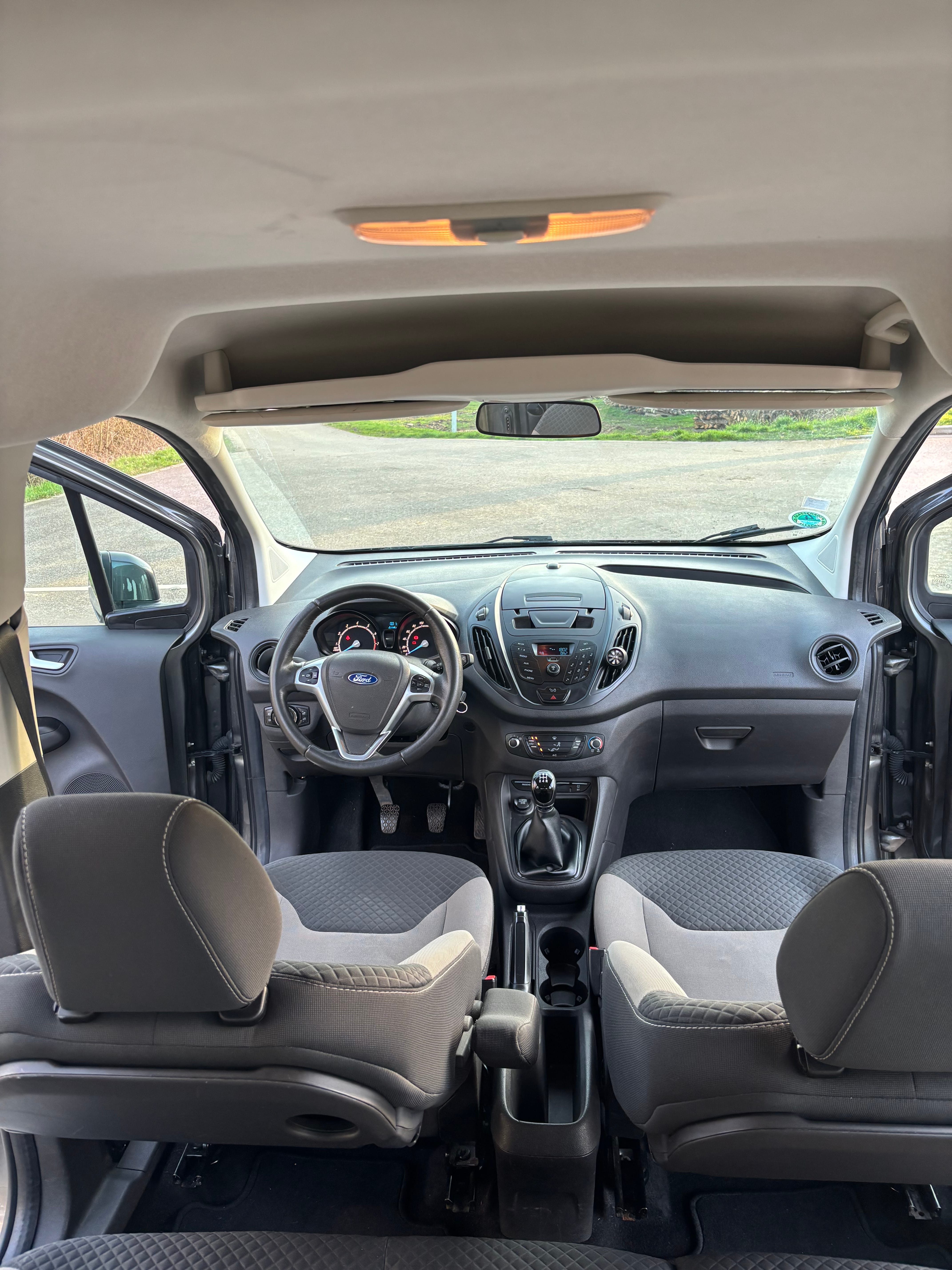 Ford Courier