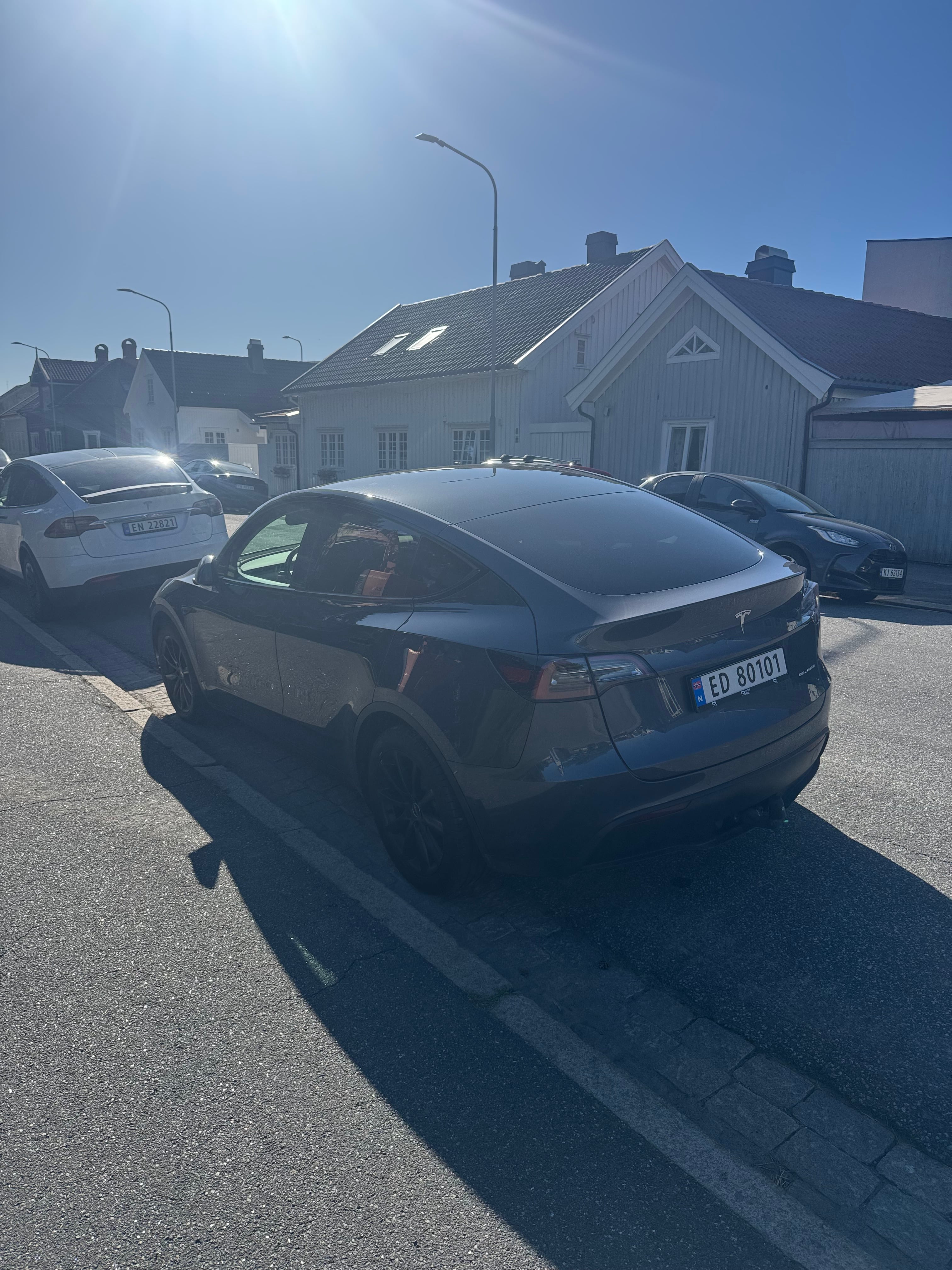 Tesla Model Y Long Range med Ryggekamera