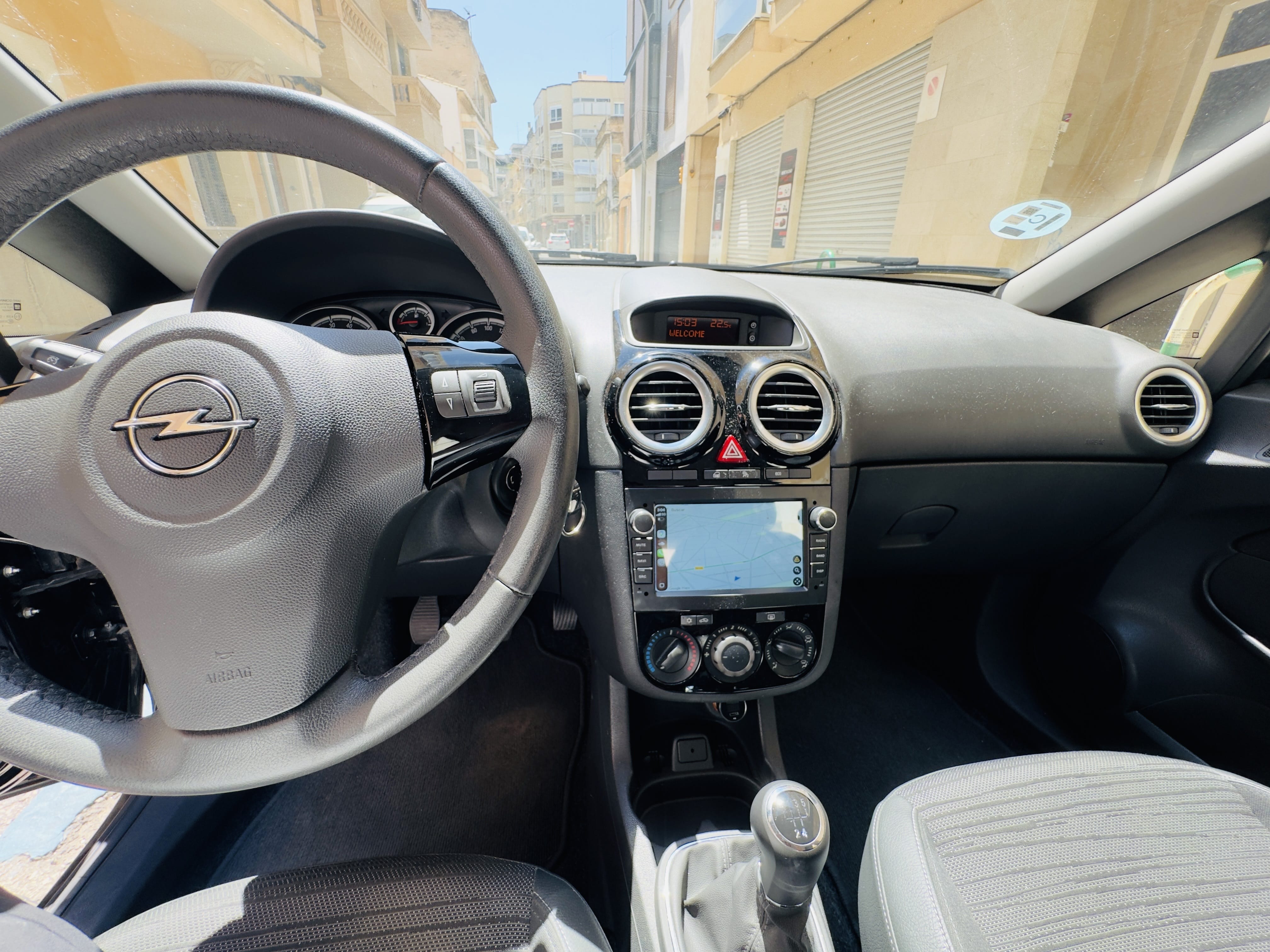 Opel Corsa con Control de velocidad