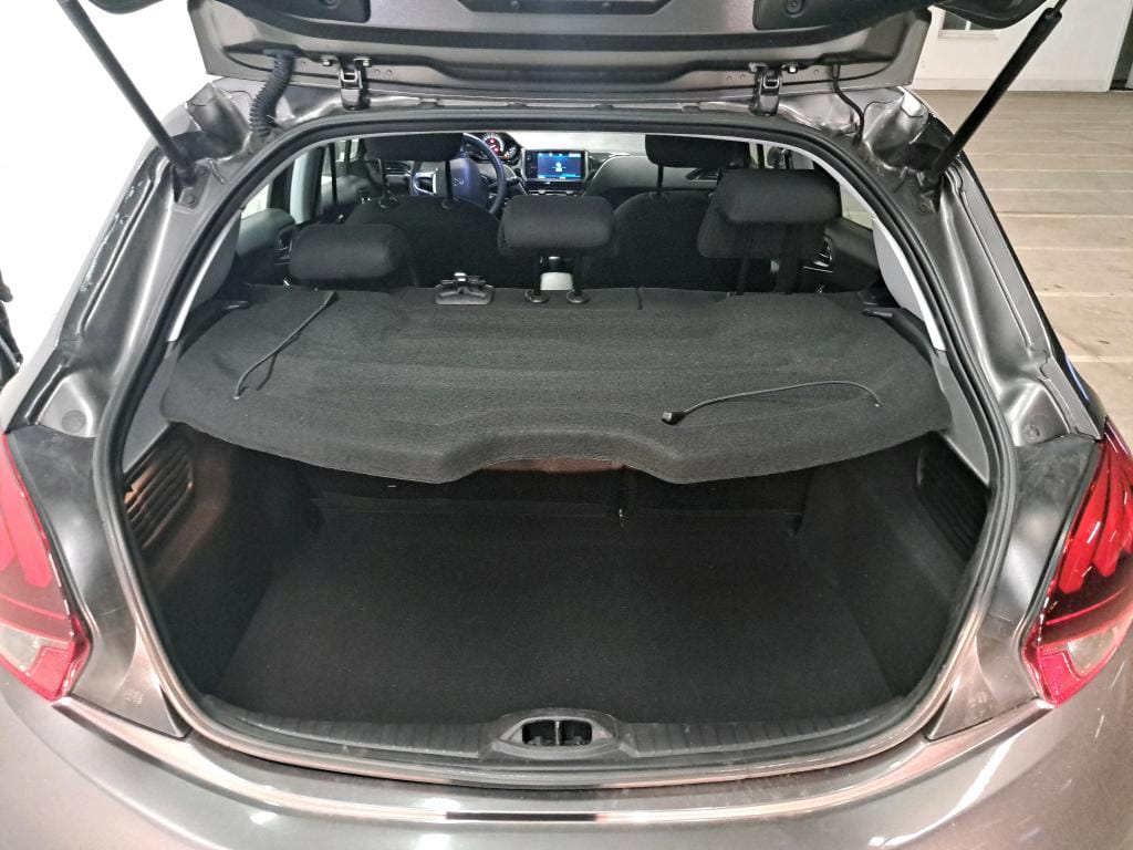 Peugeot 208 avec Régulateur de vitesse