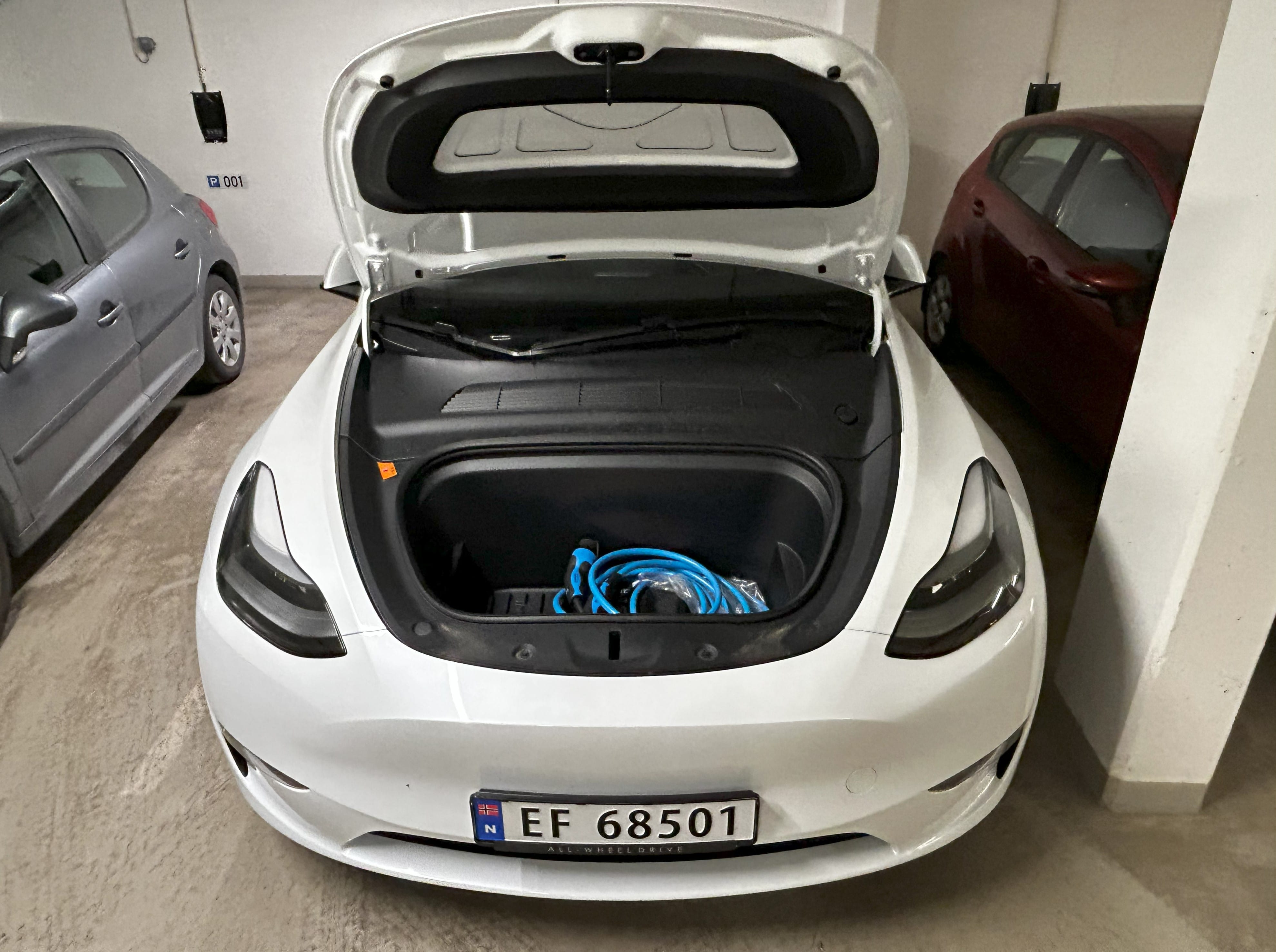 Tesla Model Y Long Range med Dashcam