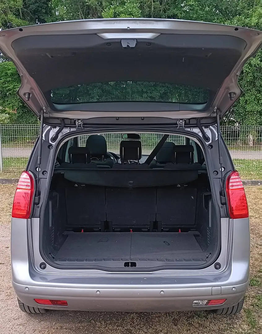 Peugeot 5008 avec Caméra de recul