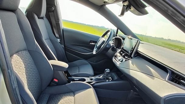 Toyota Corolla Hybride avec Apple CarPlay