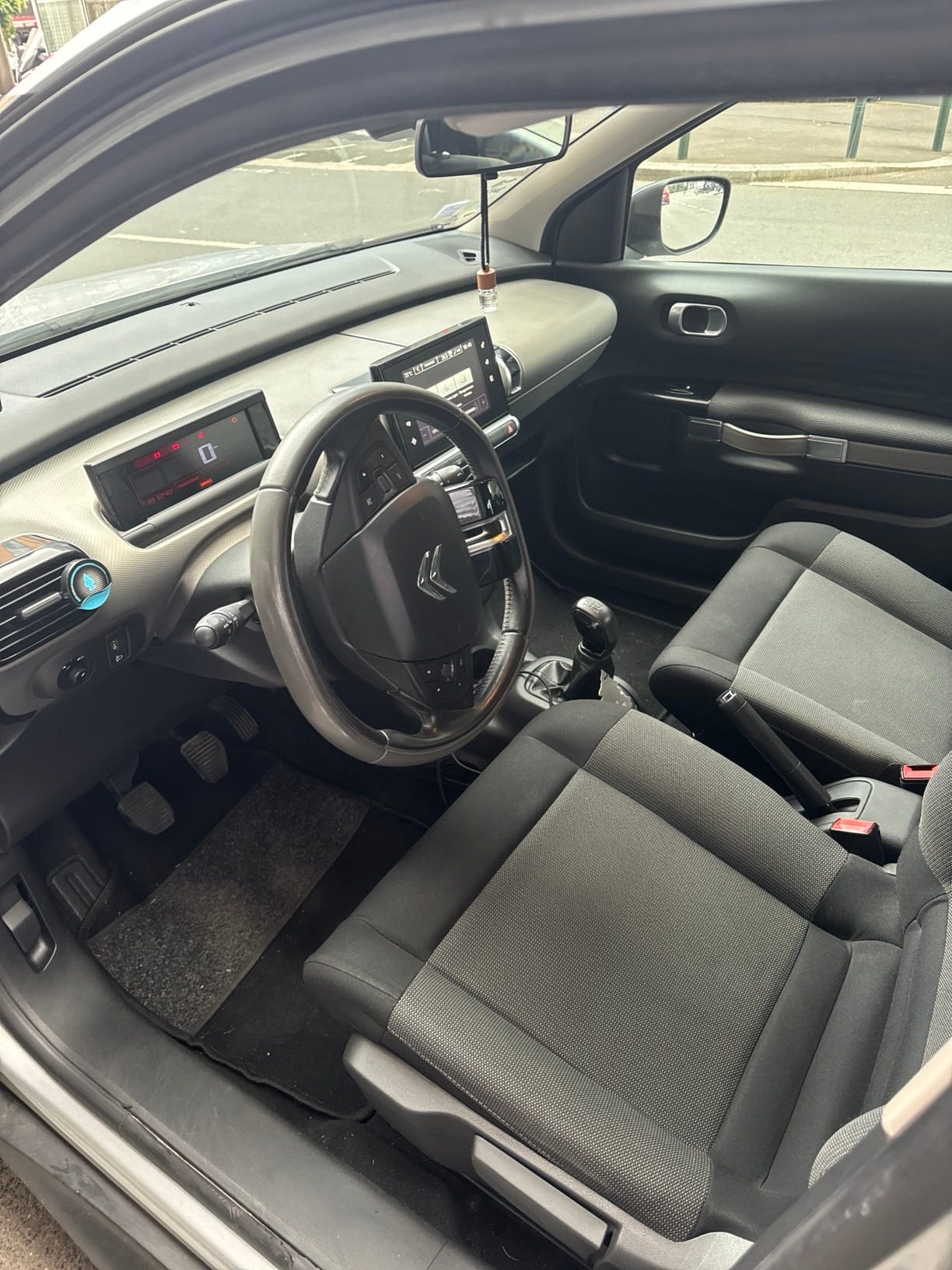 Citroen C4 Cactus avec Apple CarPlay