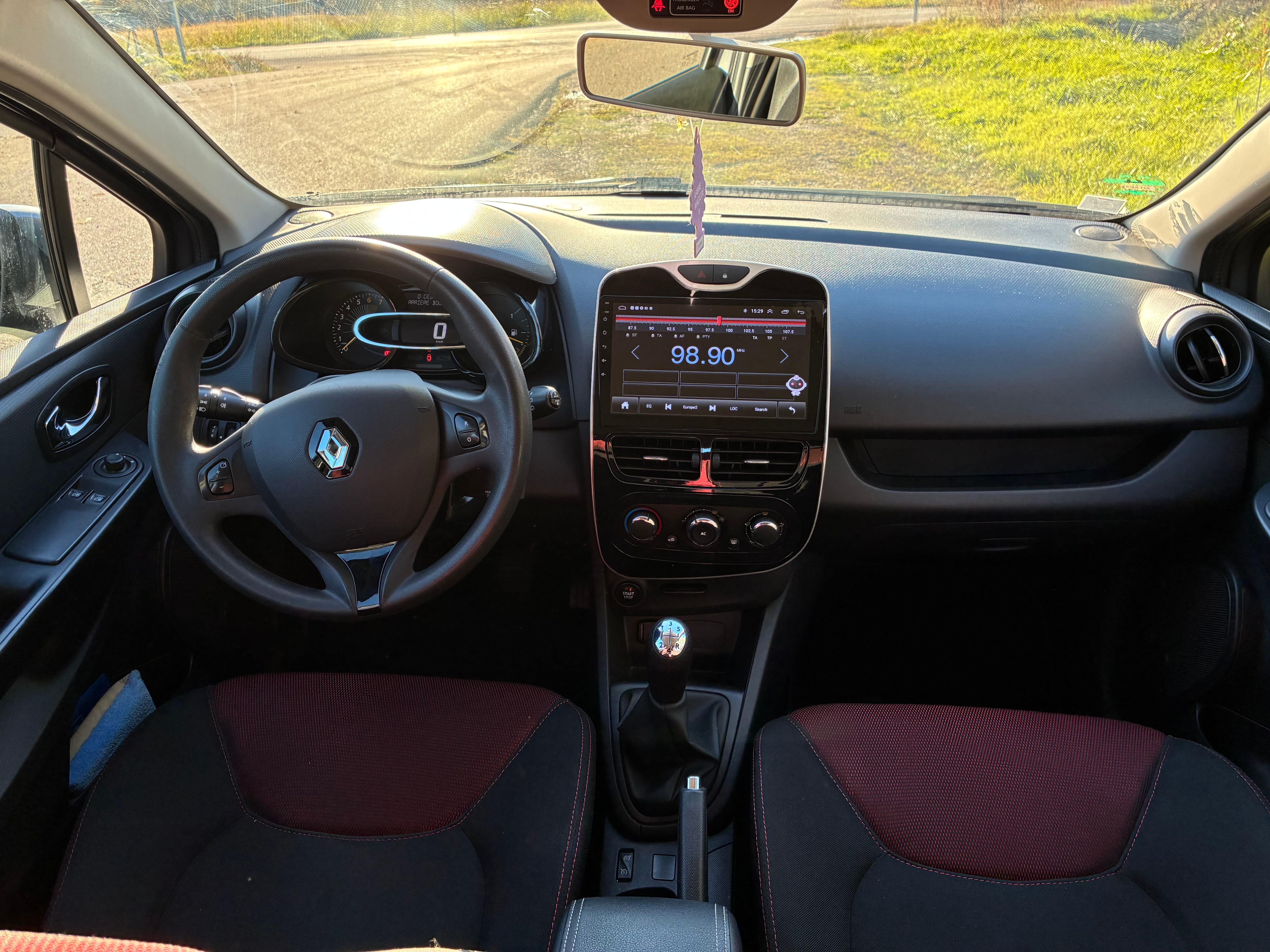 Renault Clio avec Régulateur de vitesse