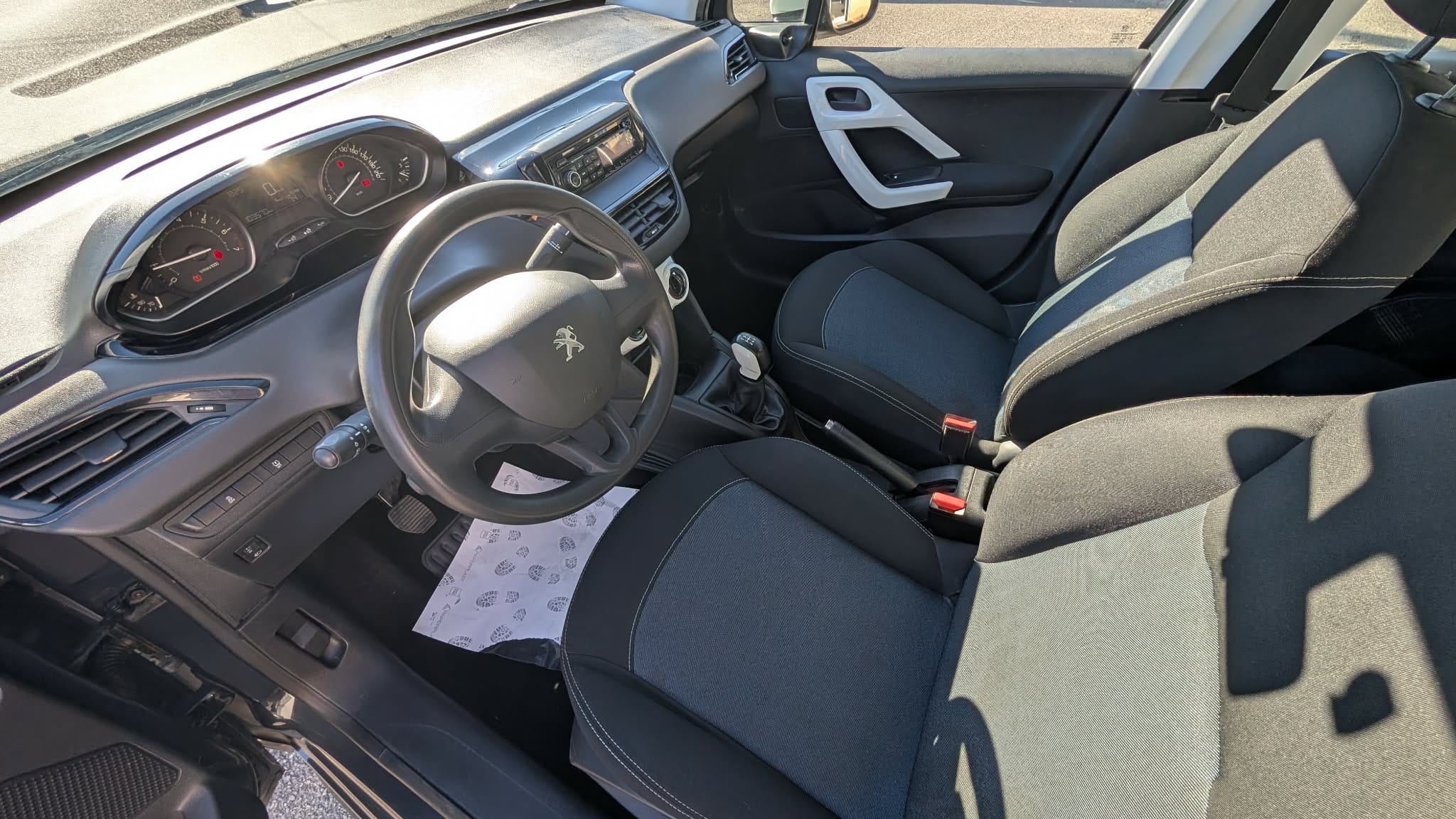 Peugeot 208 1.2 68 BVM5 avec Régulateur de vitesse