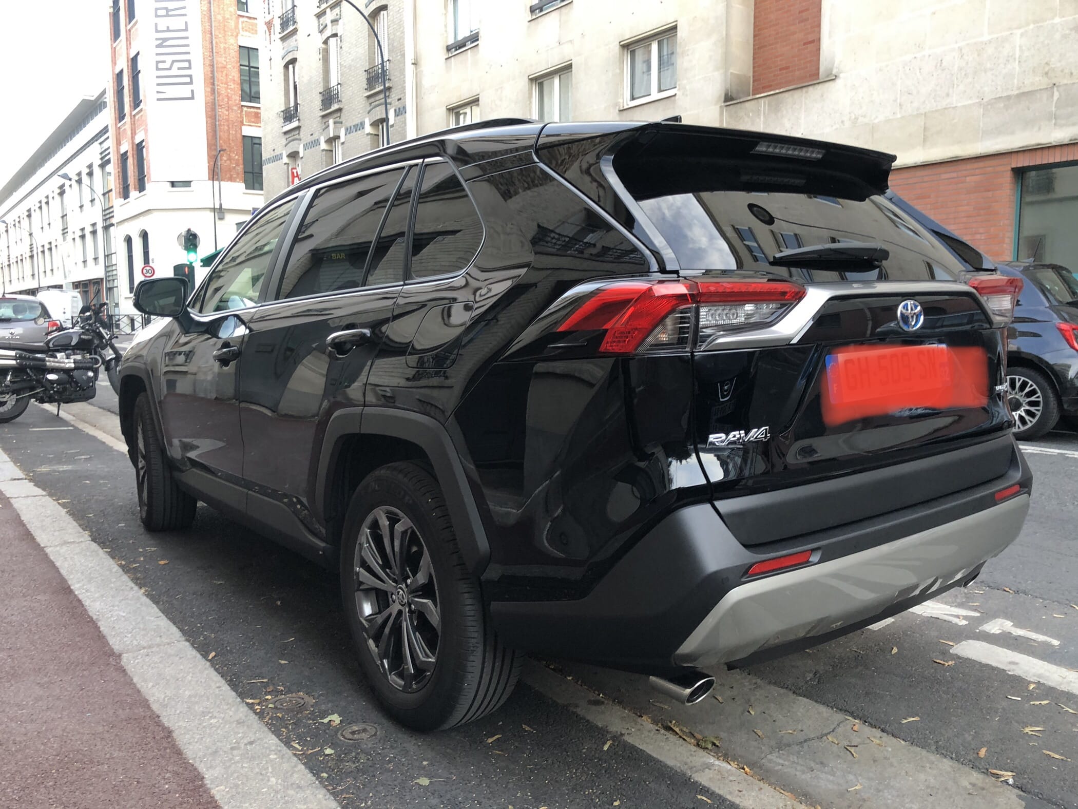 Toyota RAV 4 Hybride avec GPS