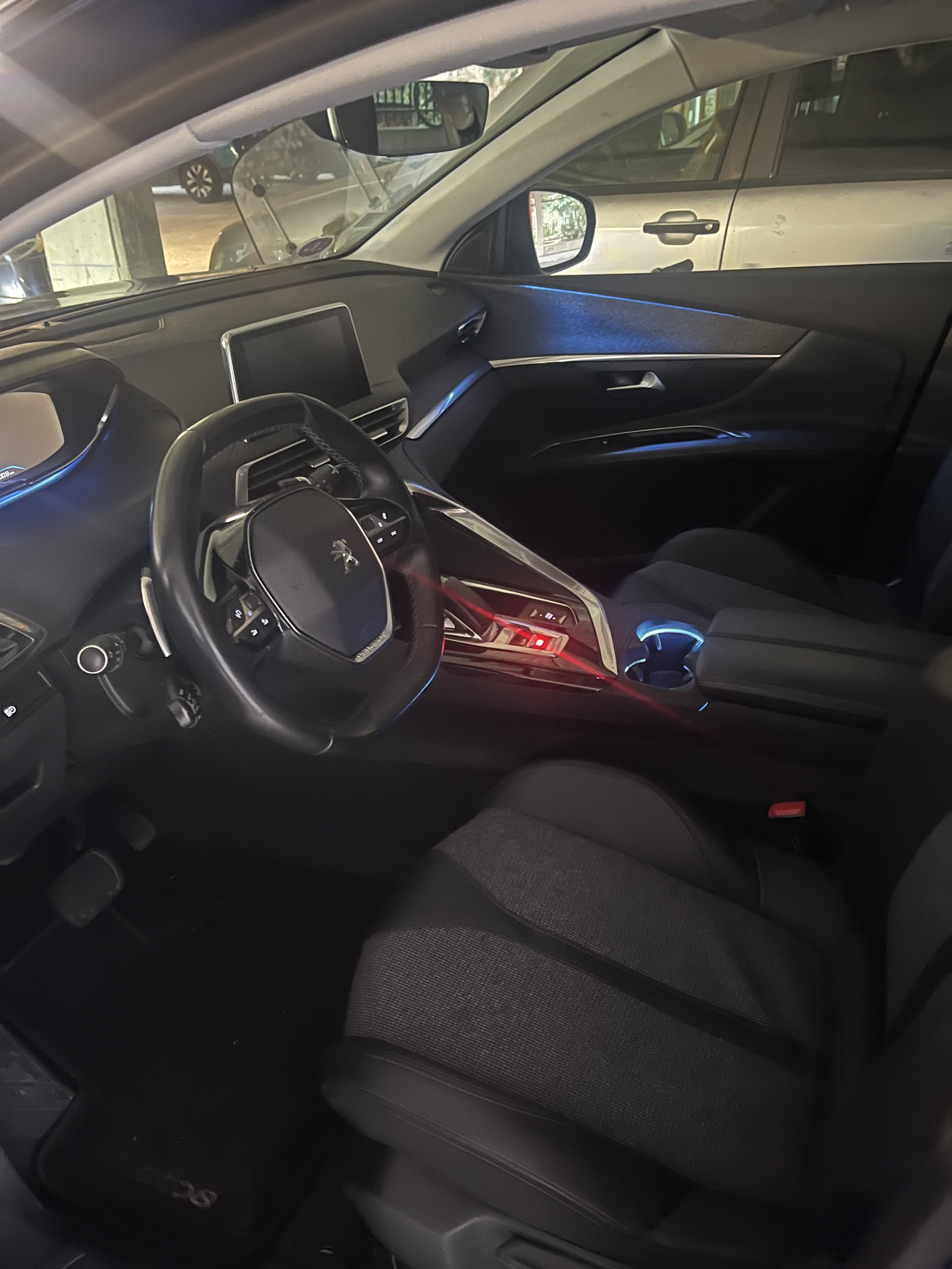 Peugeot 3008 avec GPS