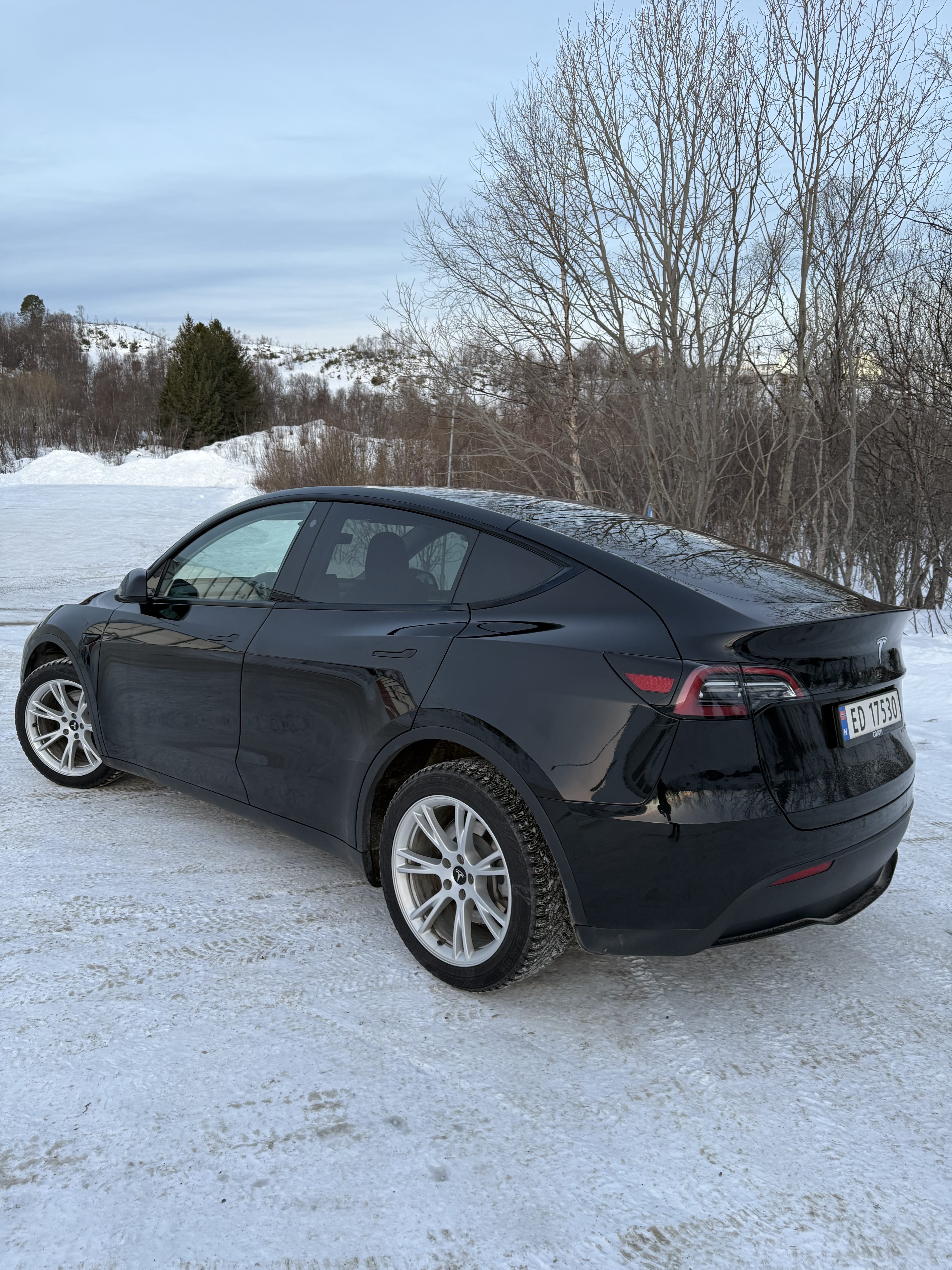 Tesla Model Y Long Range med Aircondition