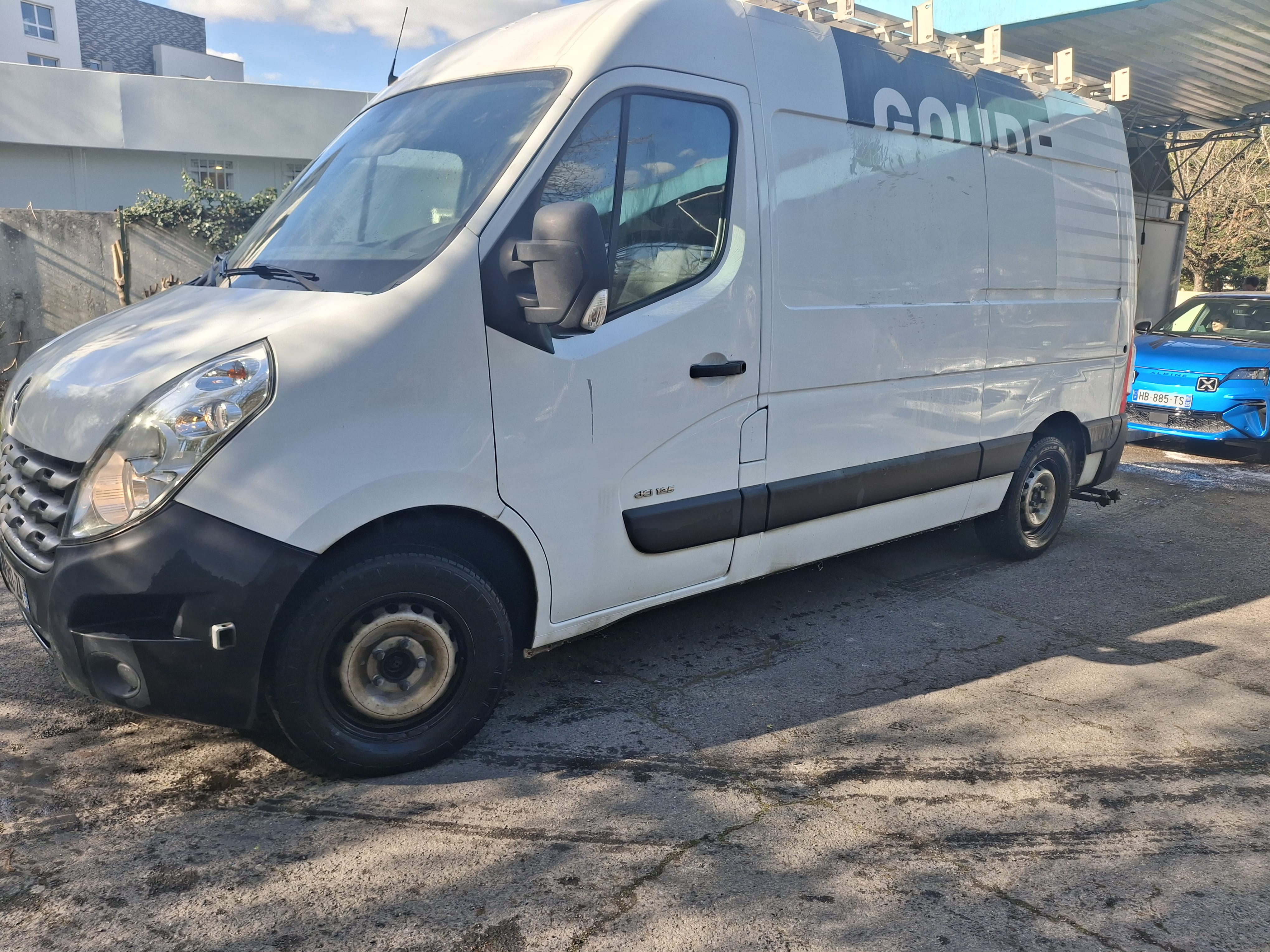 Renault Master with Cruise control
