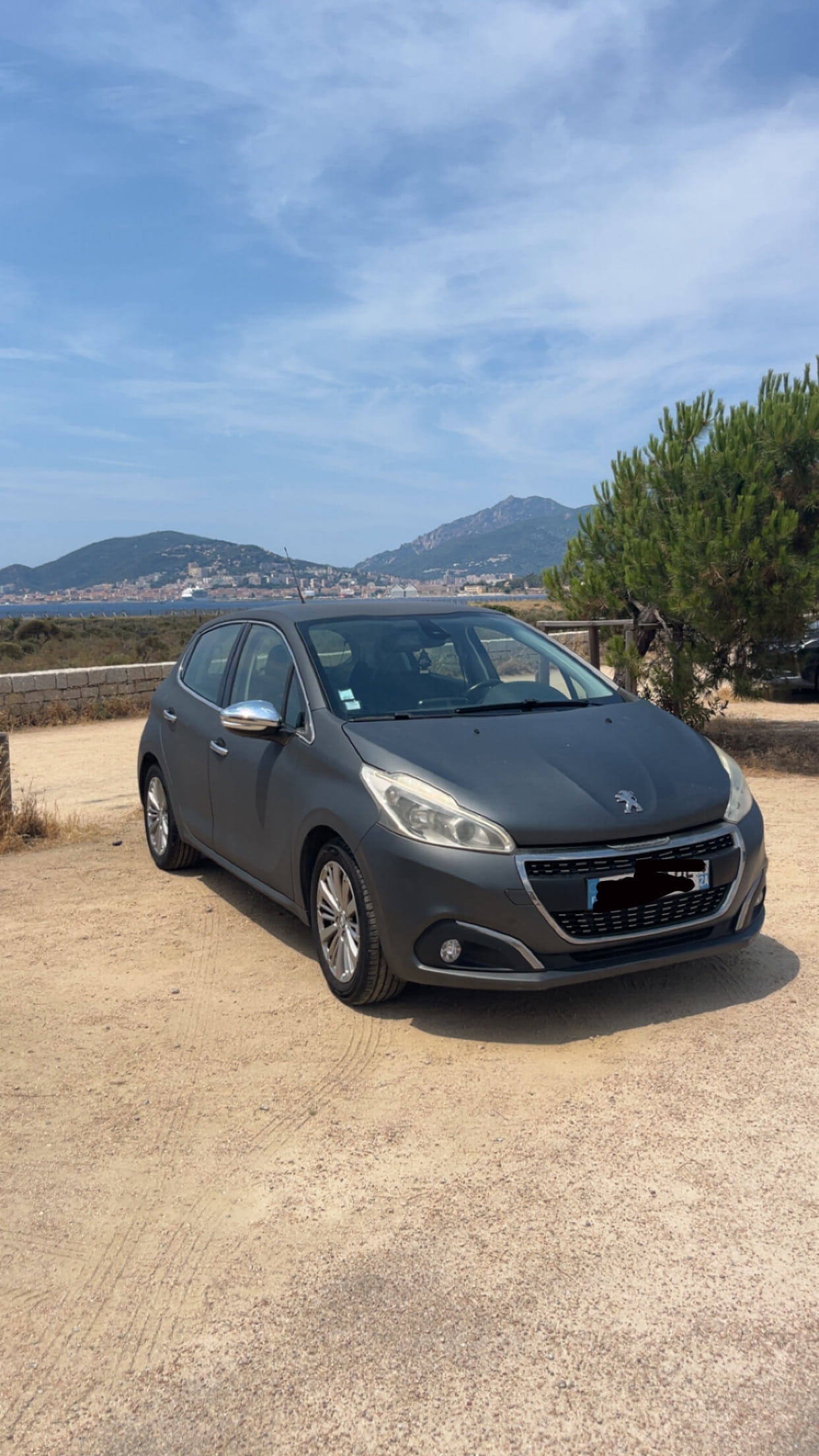 Peugeot 208, 2015, Essence 95