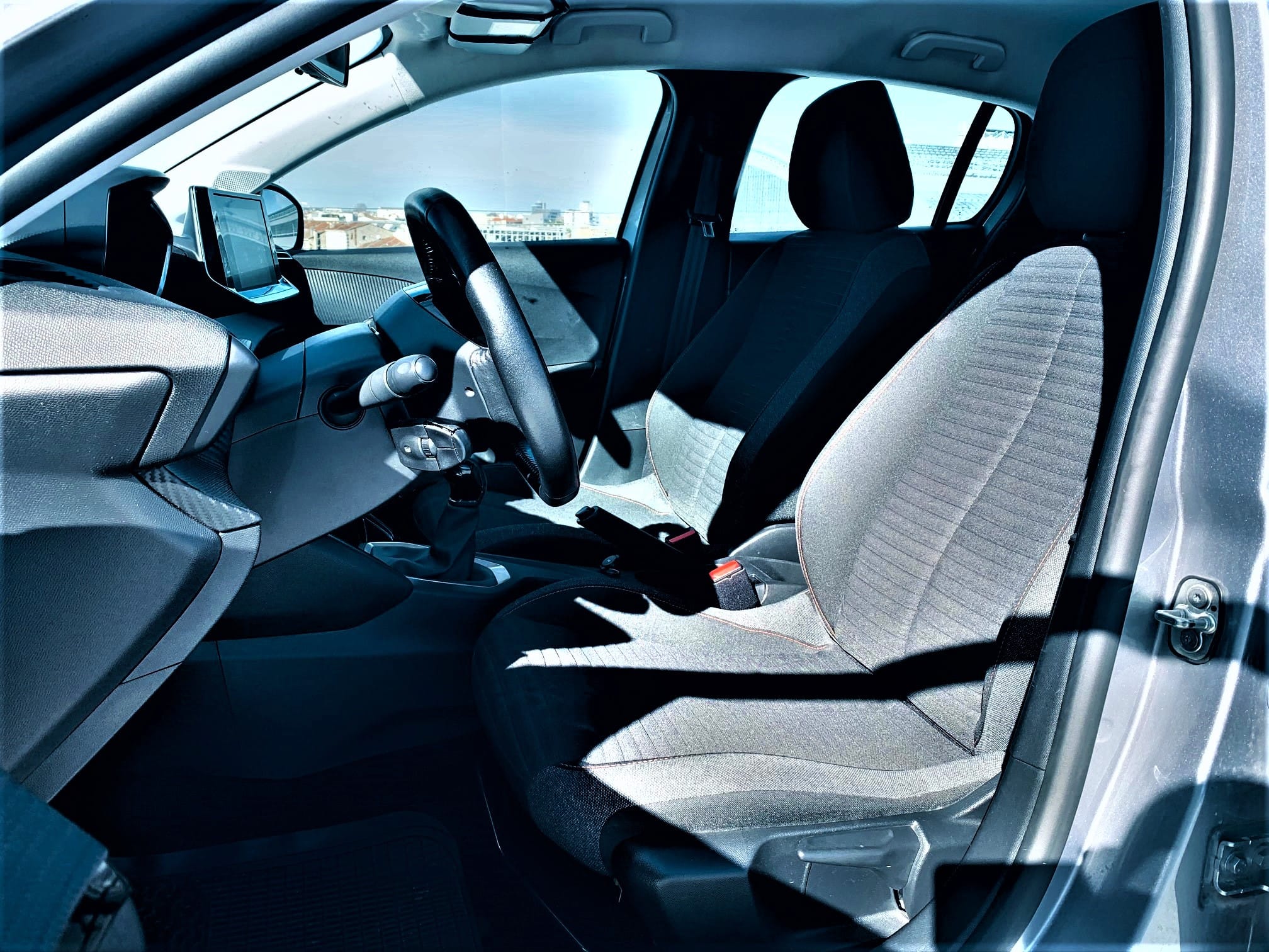 Peugeot 208 II Active clim 5 portes 404 avec Apple CarPlay