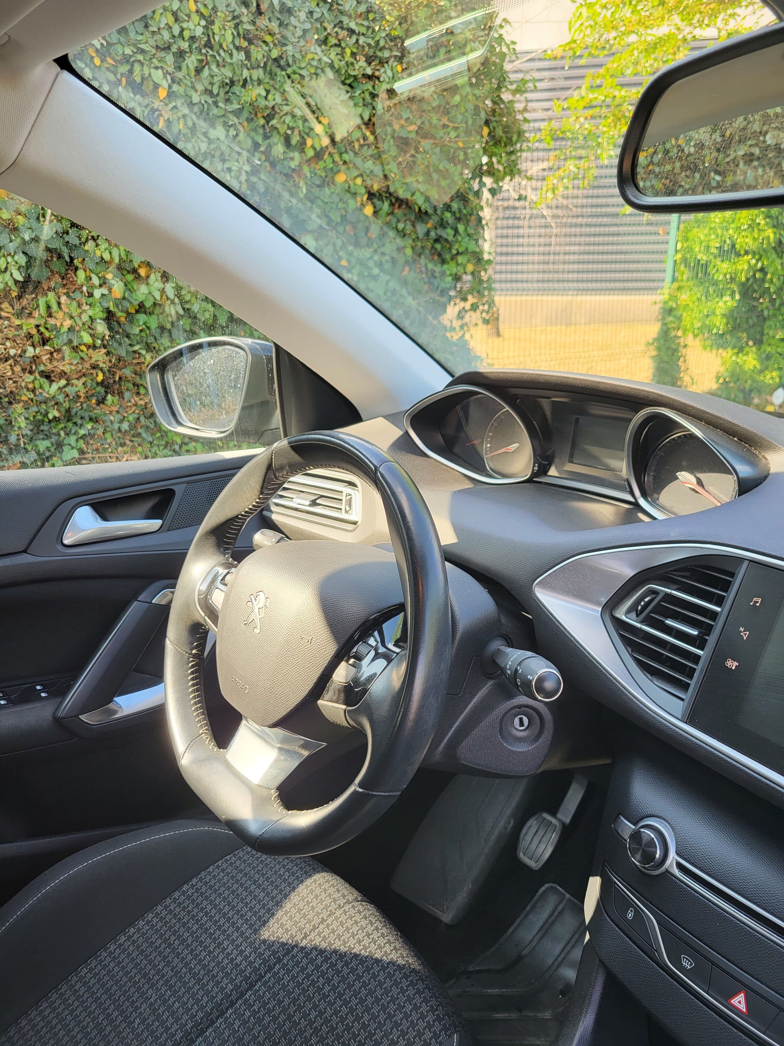 Peugeot 308 avec Entrée audio / iPod