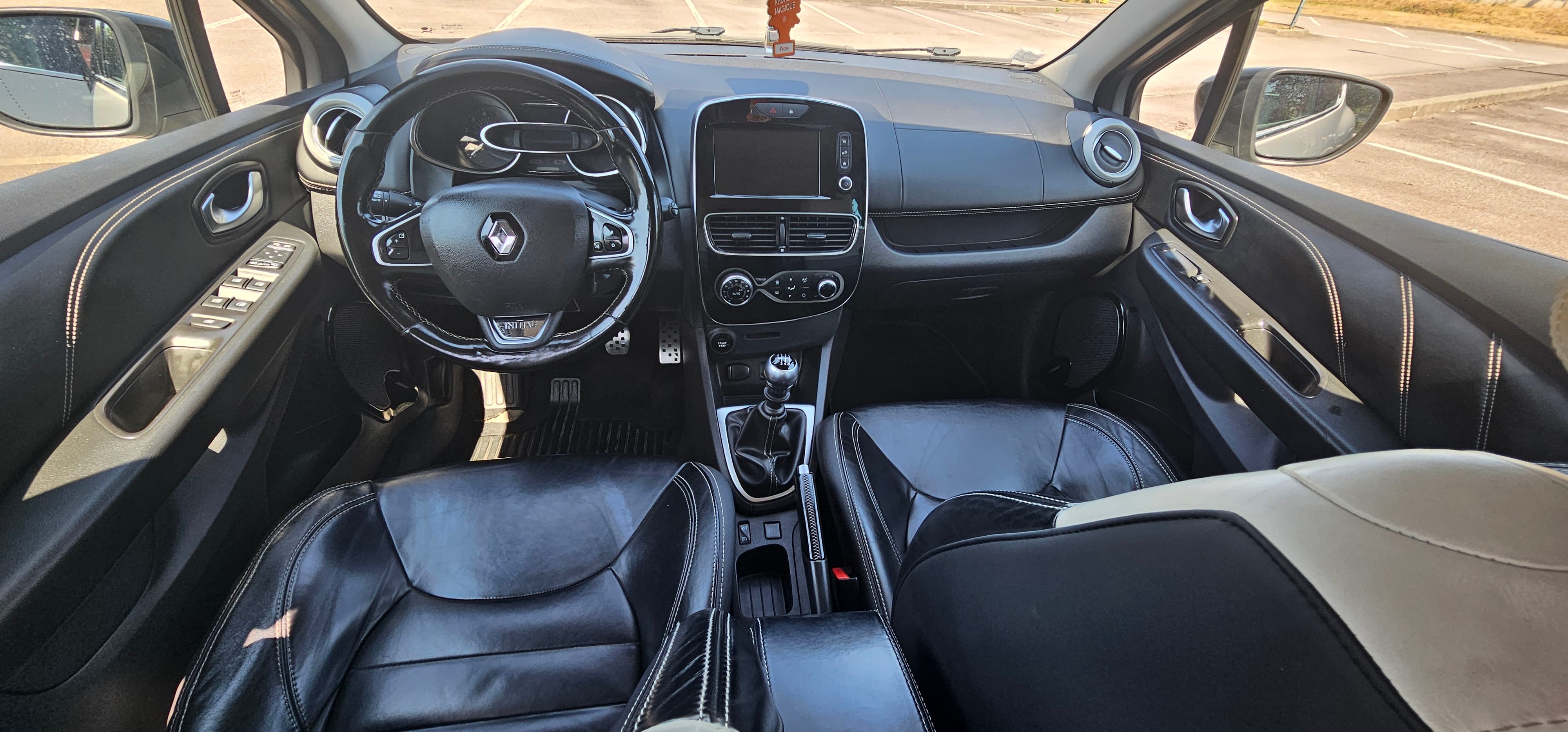 Renault Clio avec GPS