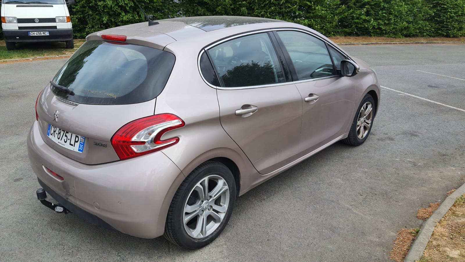 Peugeot 208 avec GPS