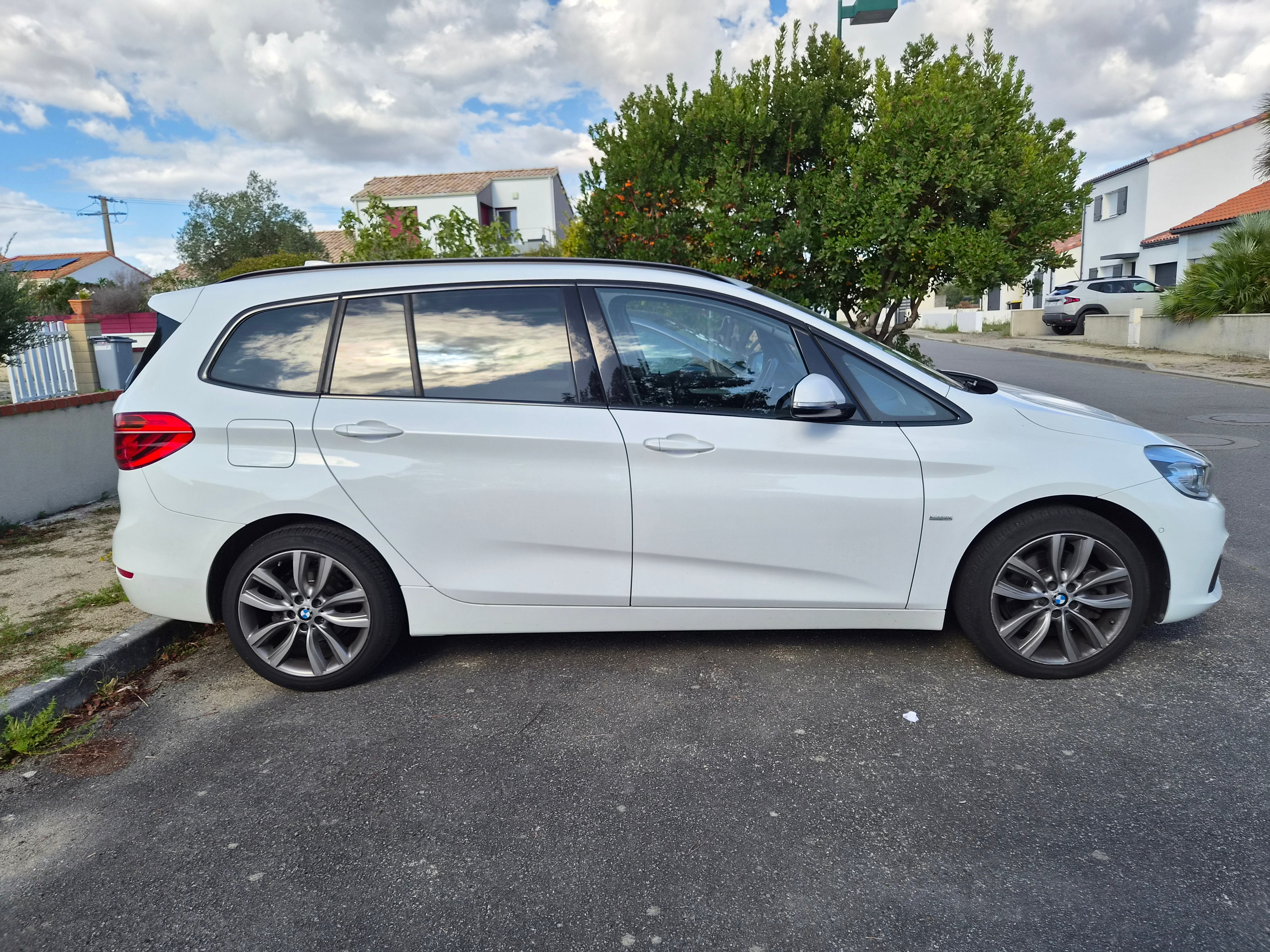 BMW Série 2 Gran Tourer avec Climatisation