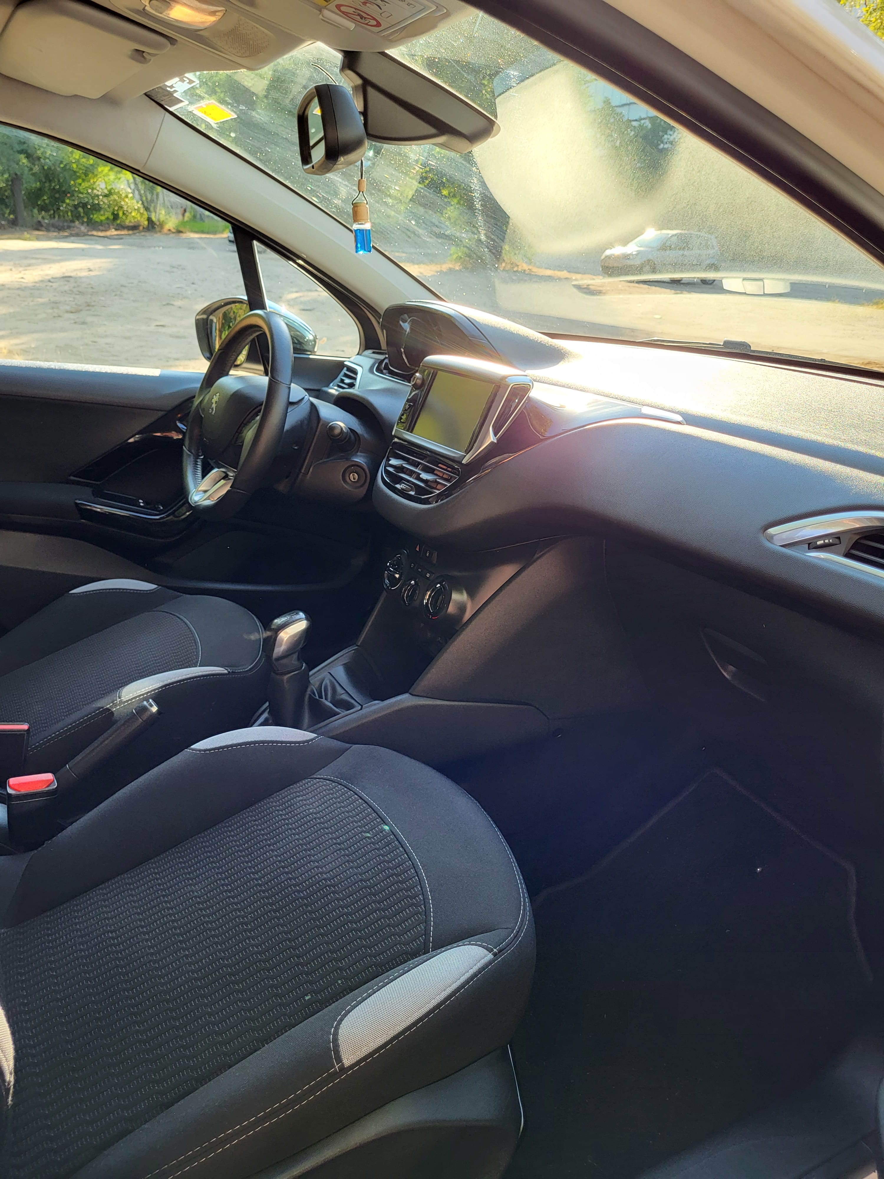 Peugeot 208 con Audio Bluetooth