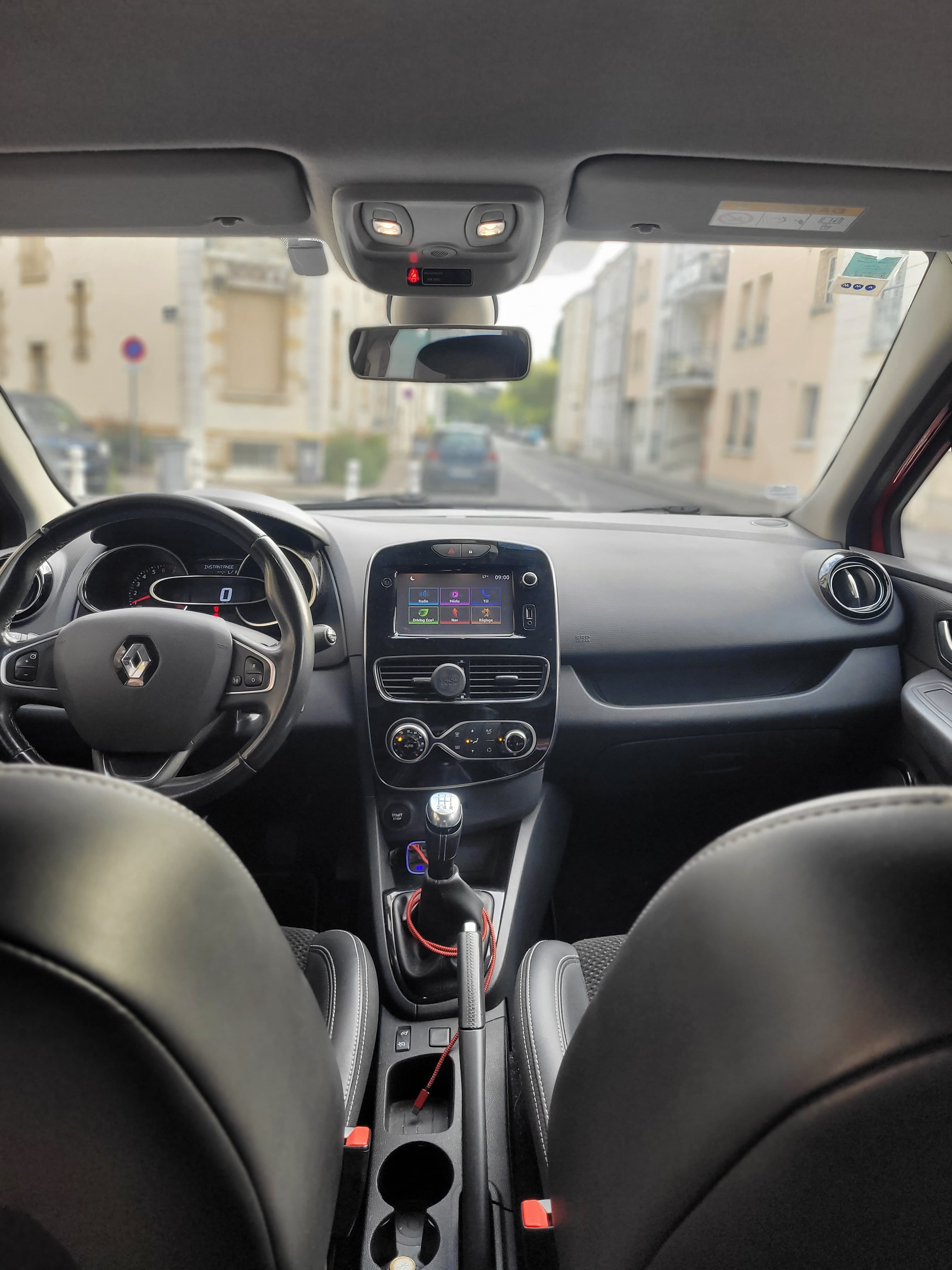 Renault Clio avec Régulateur de vitesse