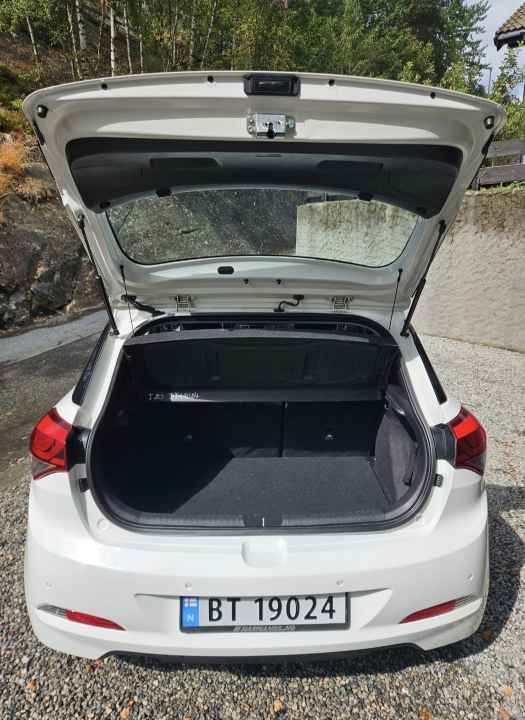 Hyundai i20 1.2 bensin med Cruisekontroll